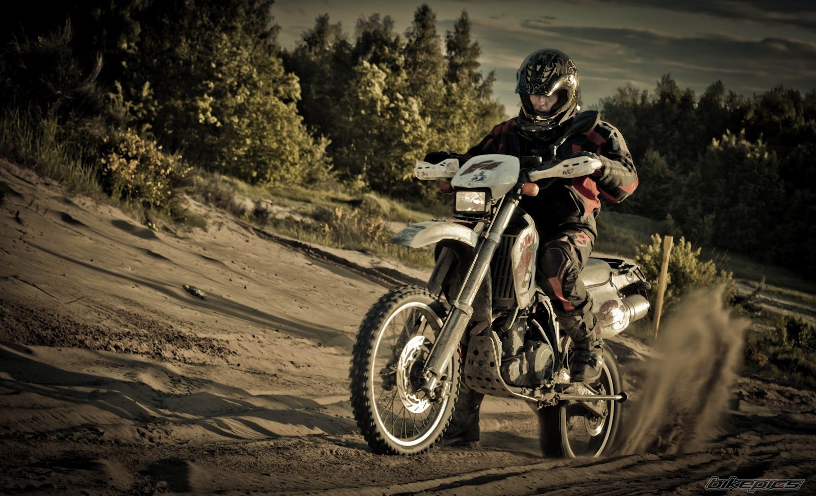 Photo 2417562