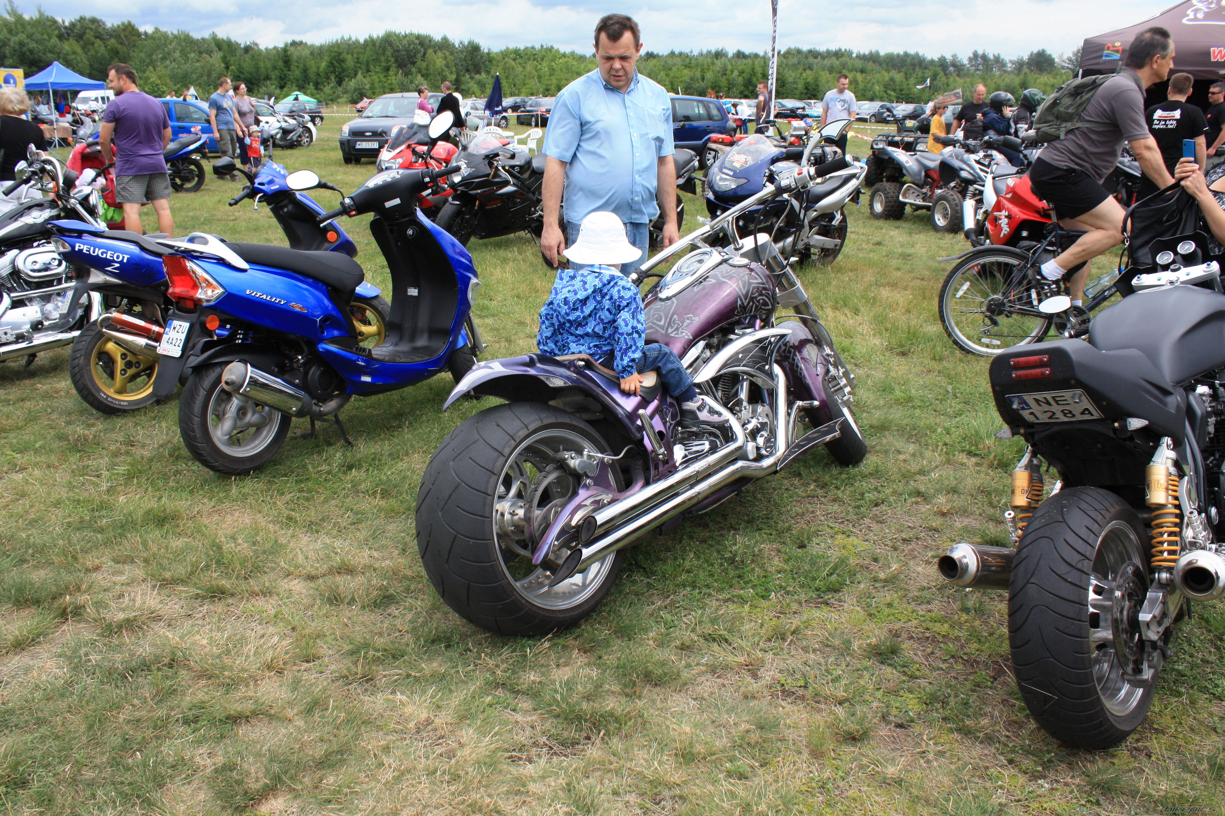 Photo 2417780