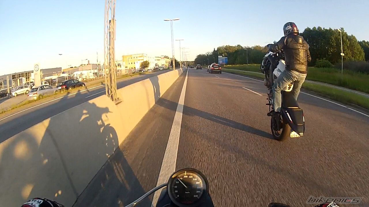 Photo 2417858