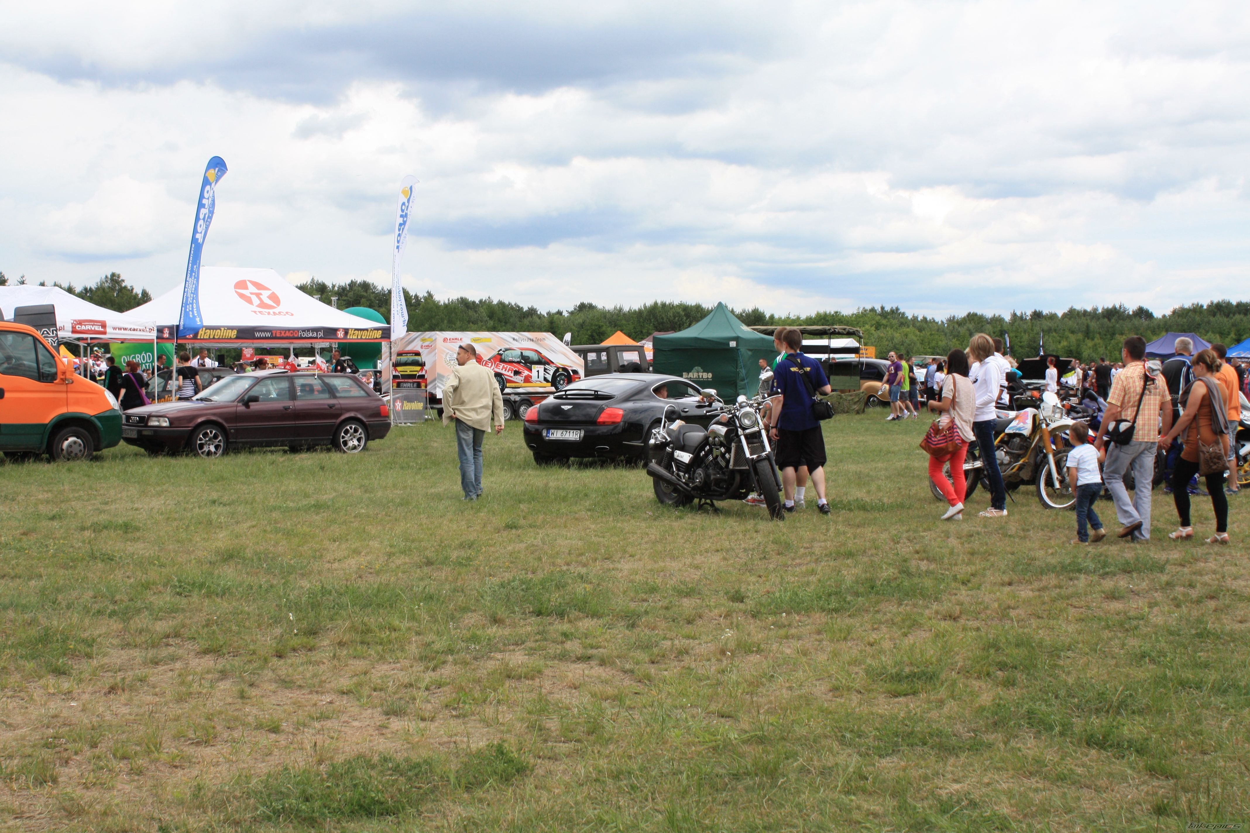 Photo 2417880