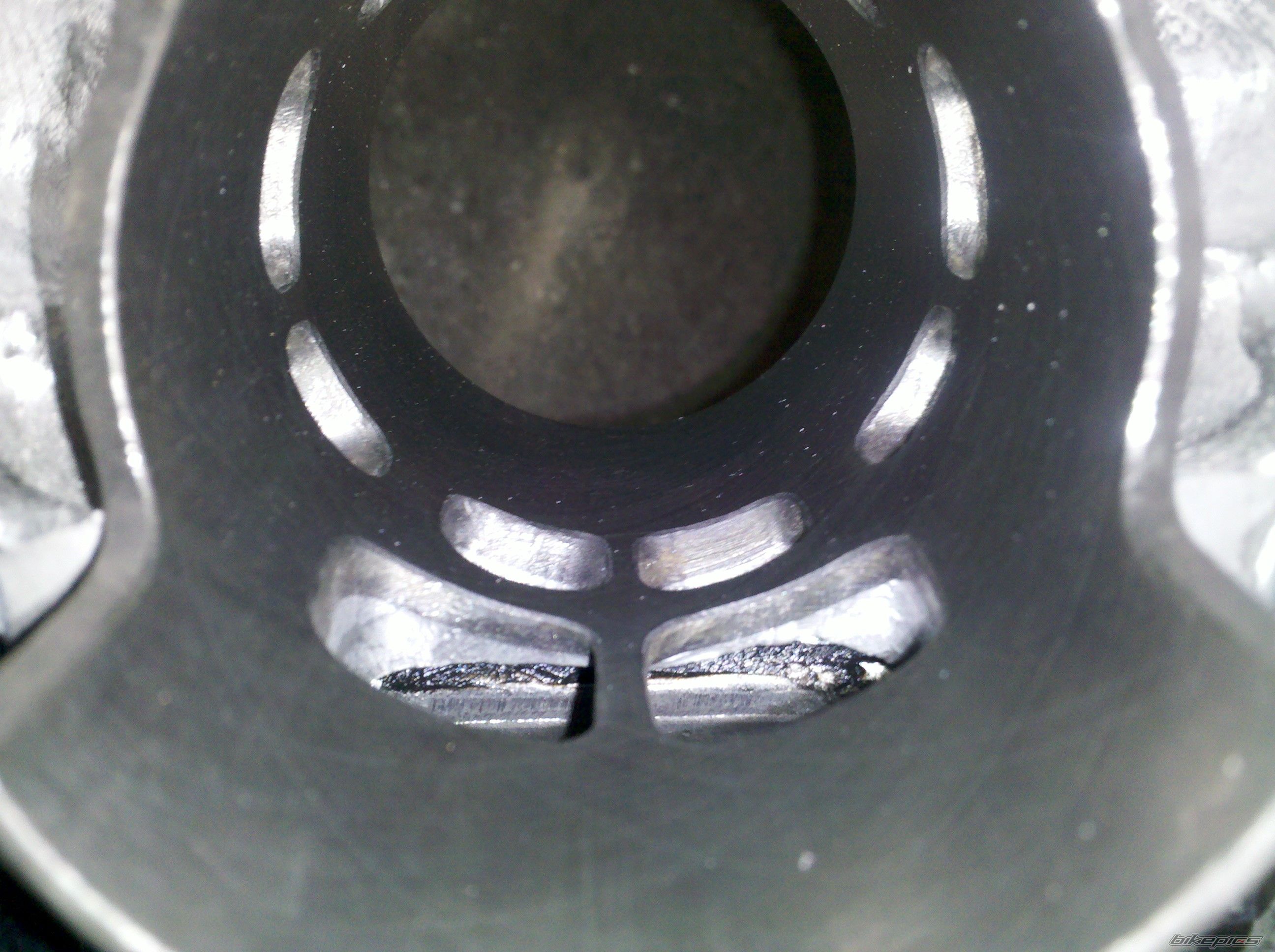 Photo 2417935