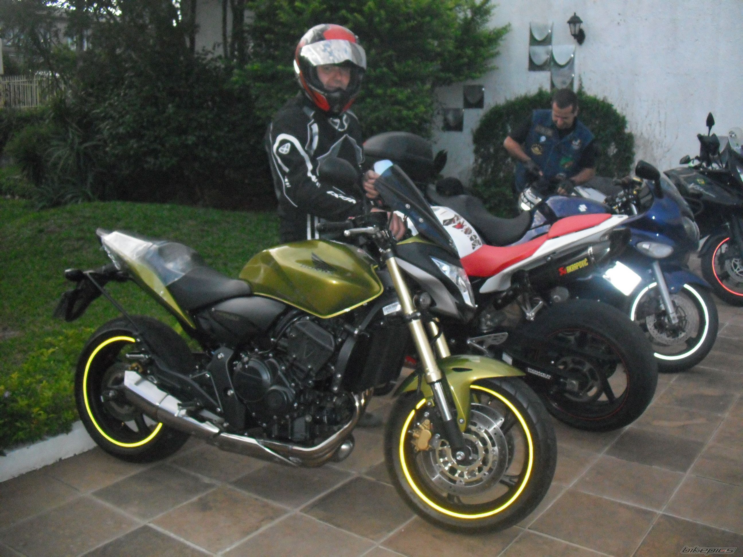 Photo 2417941