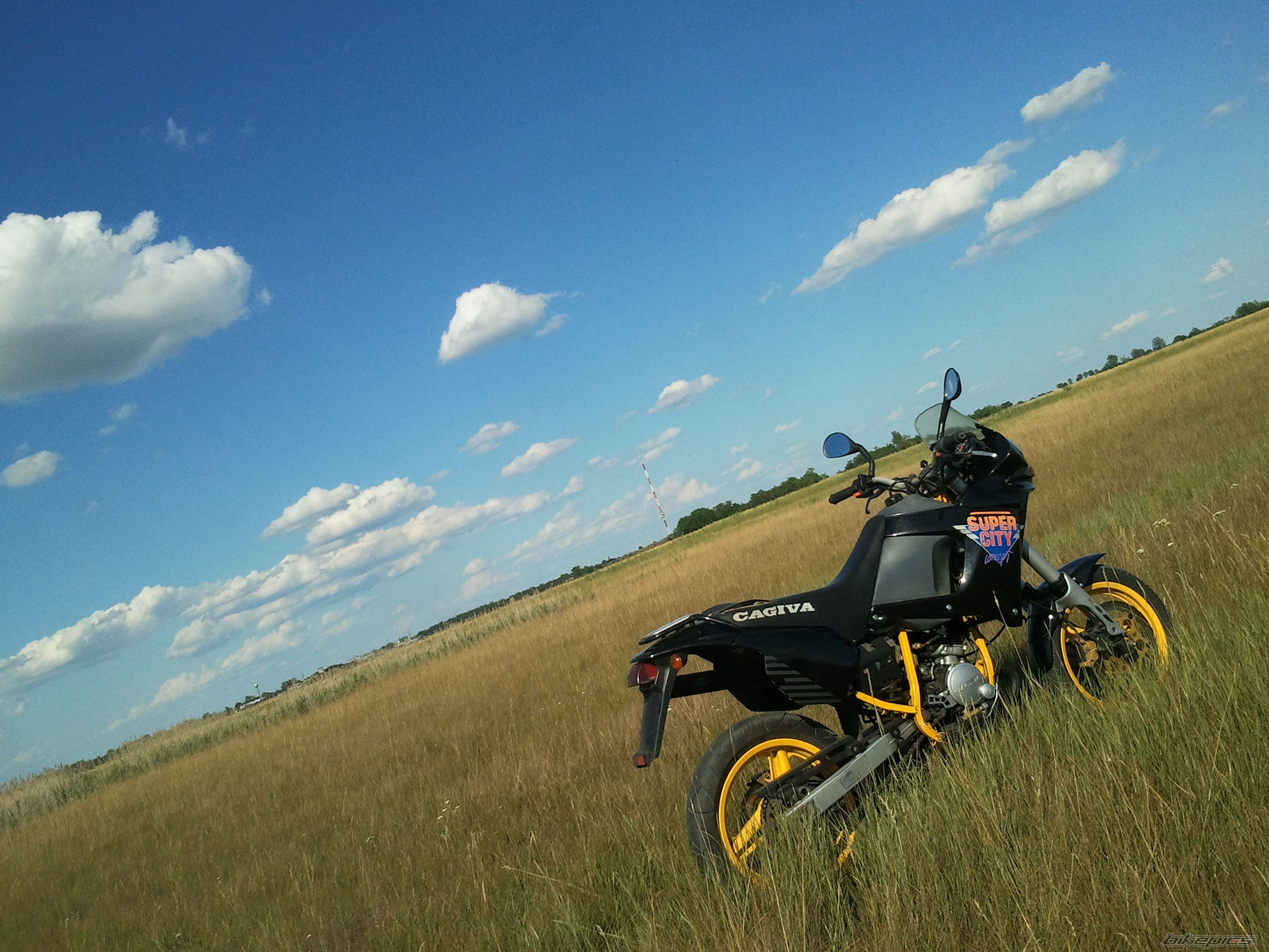 Bike Photo 2418056