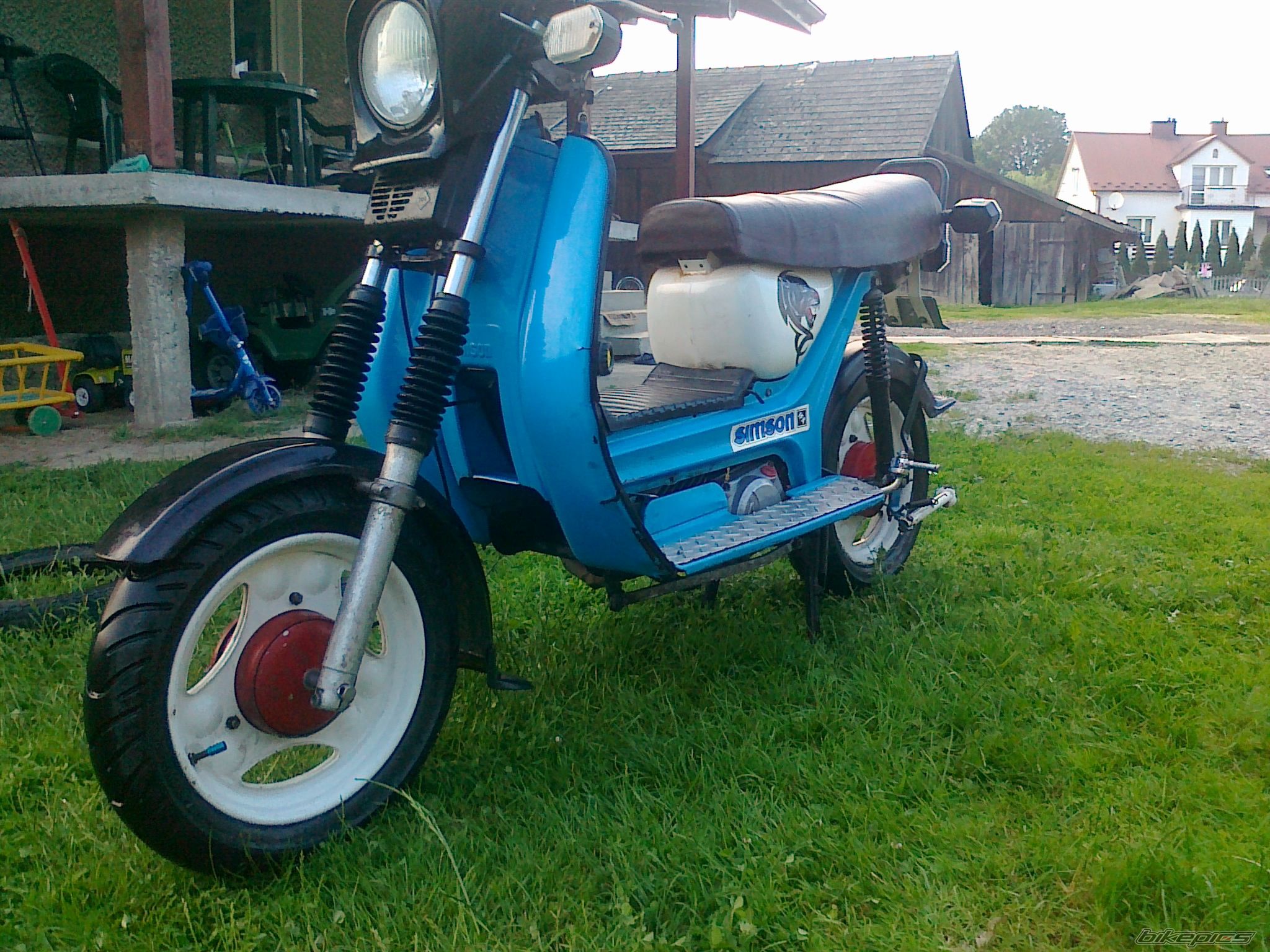 Photo 2418176