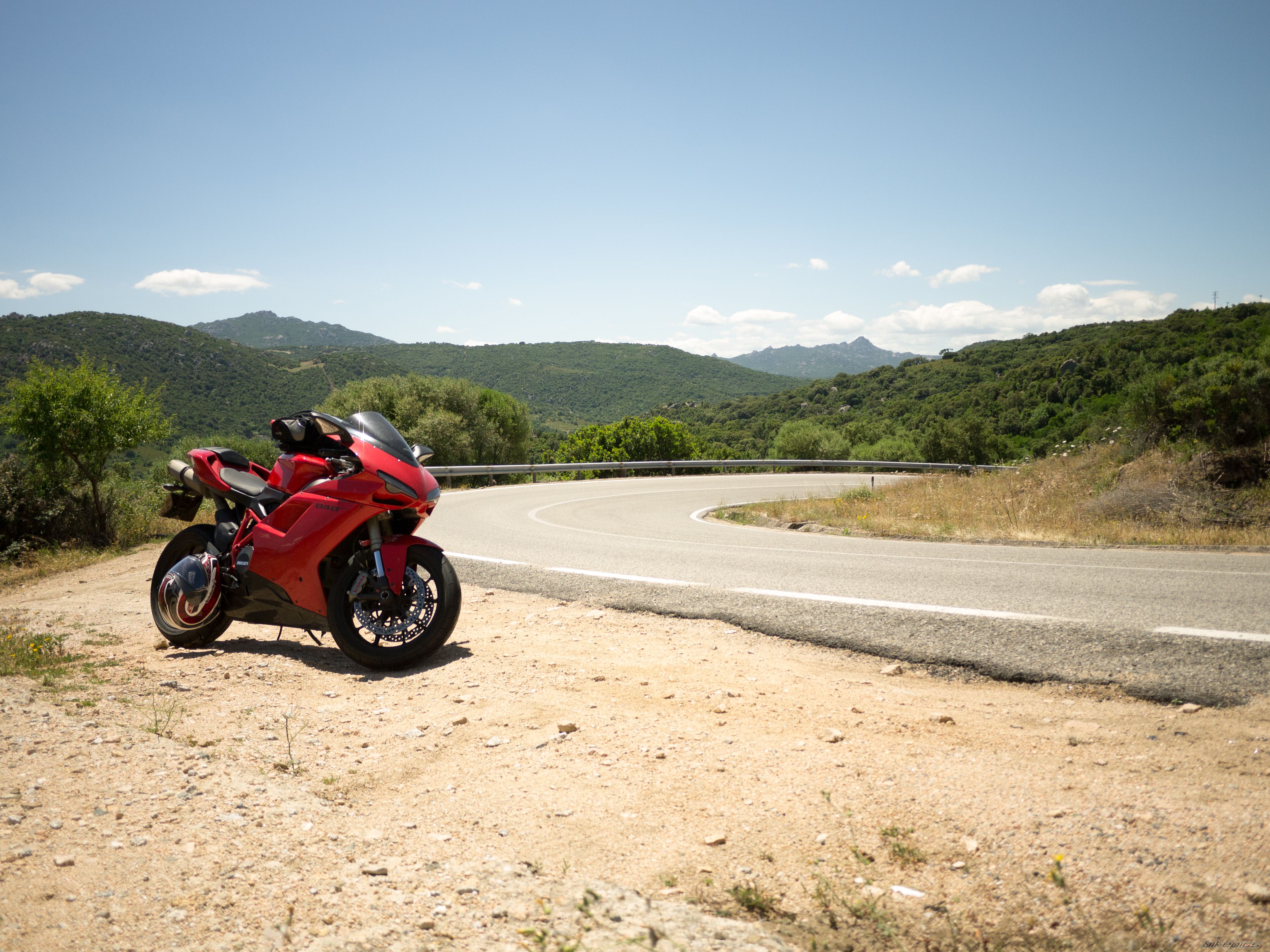 Bike Photo 2418235