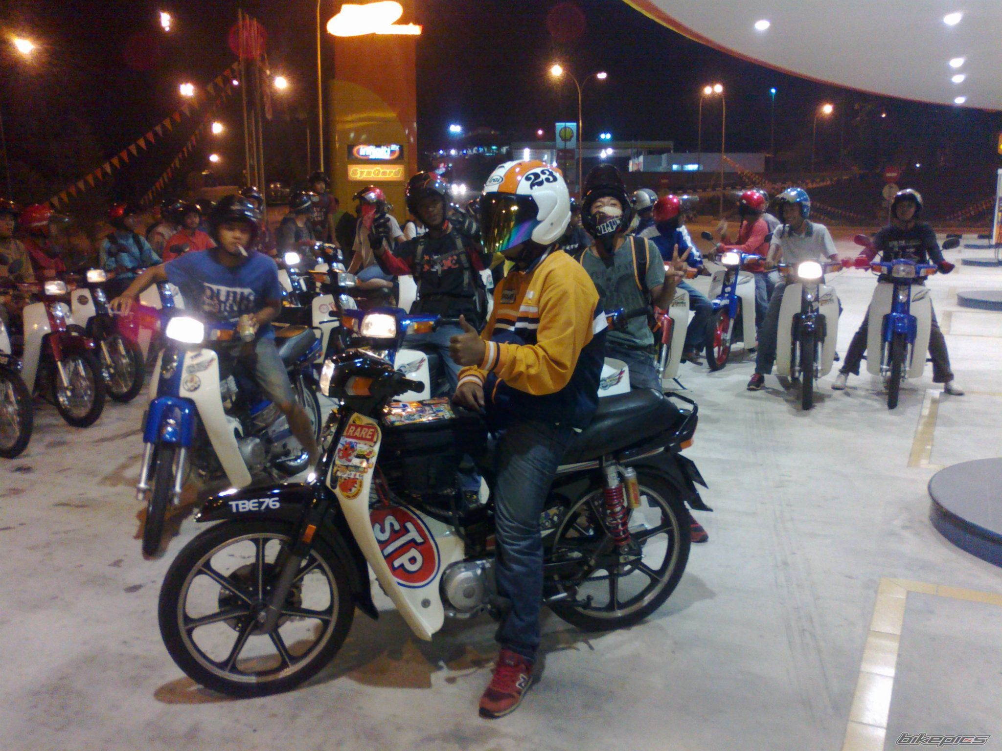 Photo 2418361