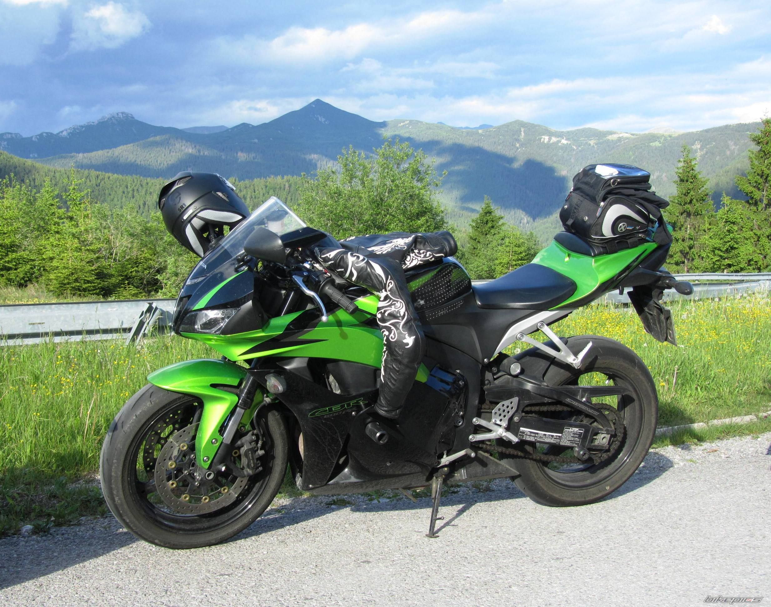 Bike Photo 2418376