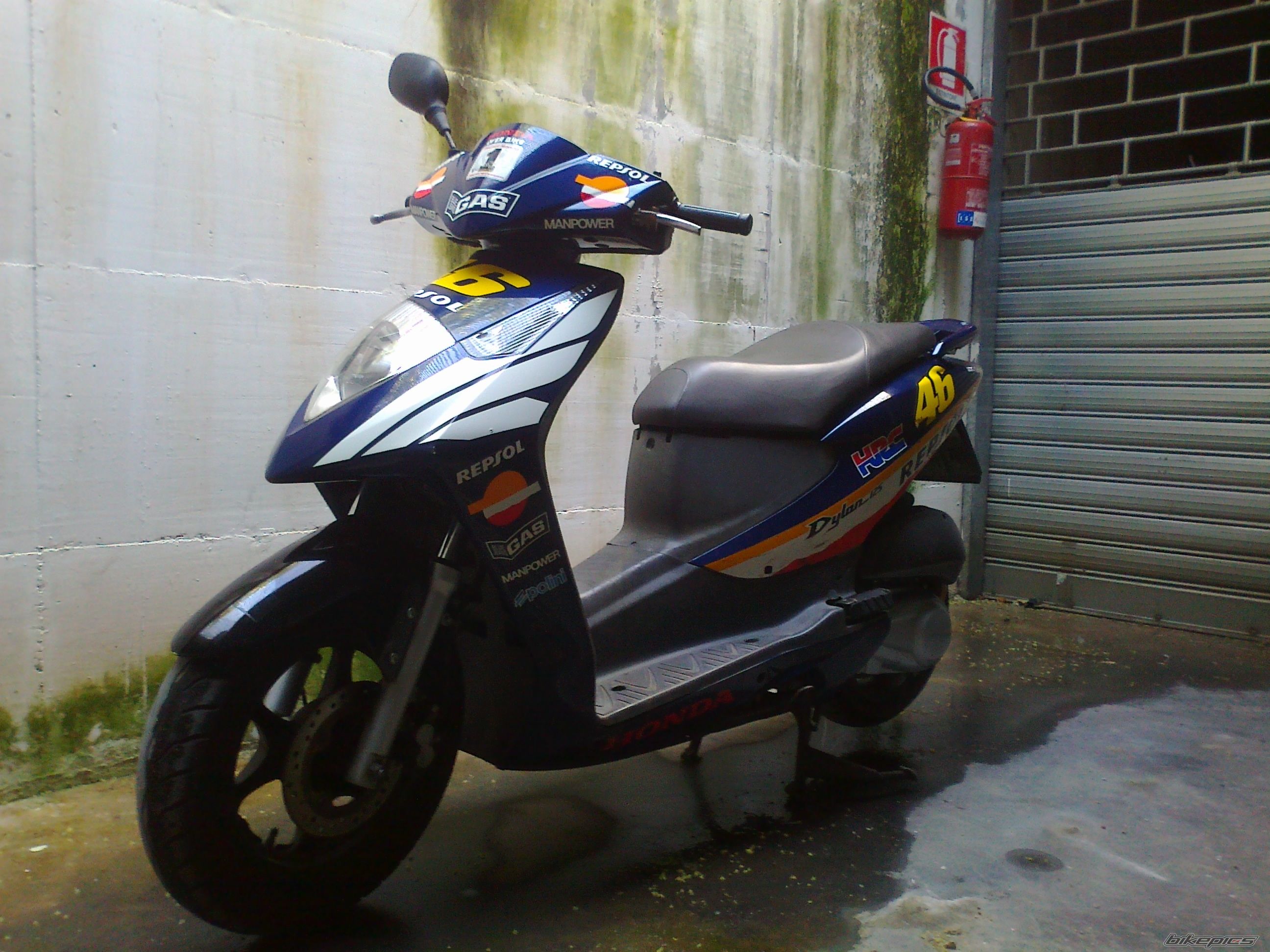 Photo 2418398