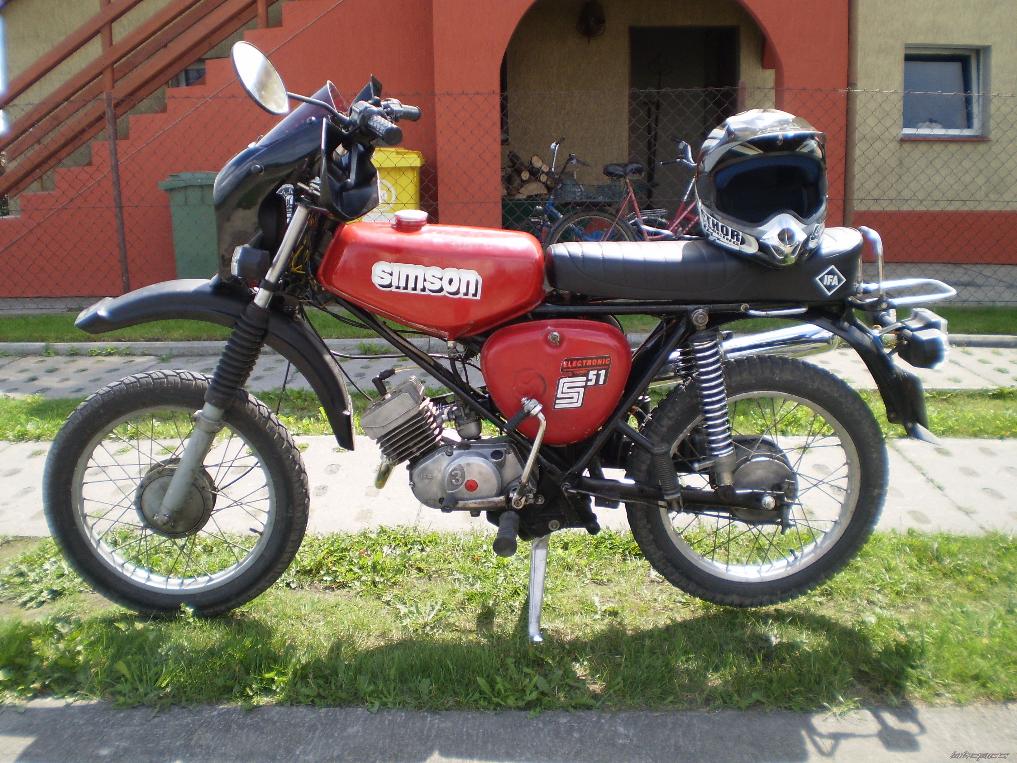 Photo 2418556