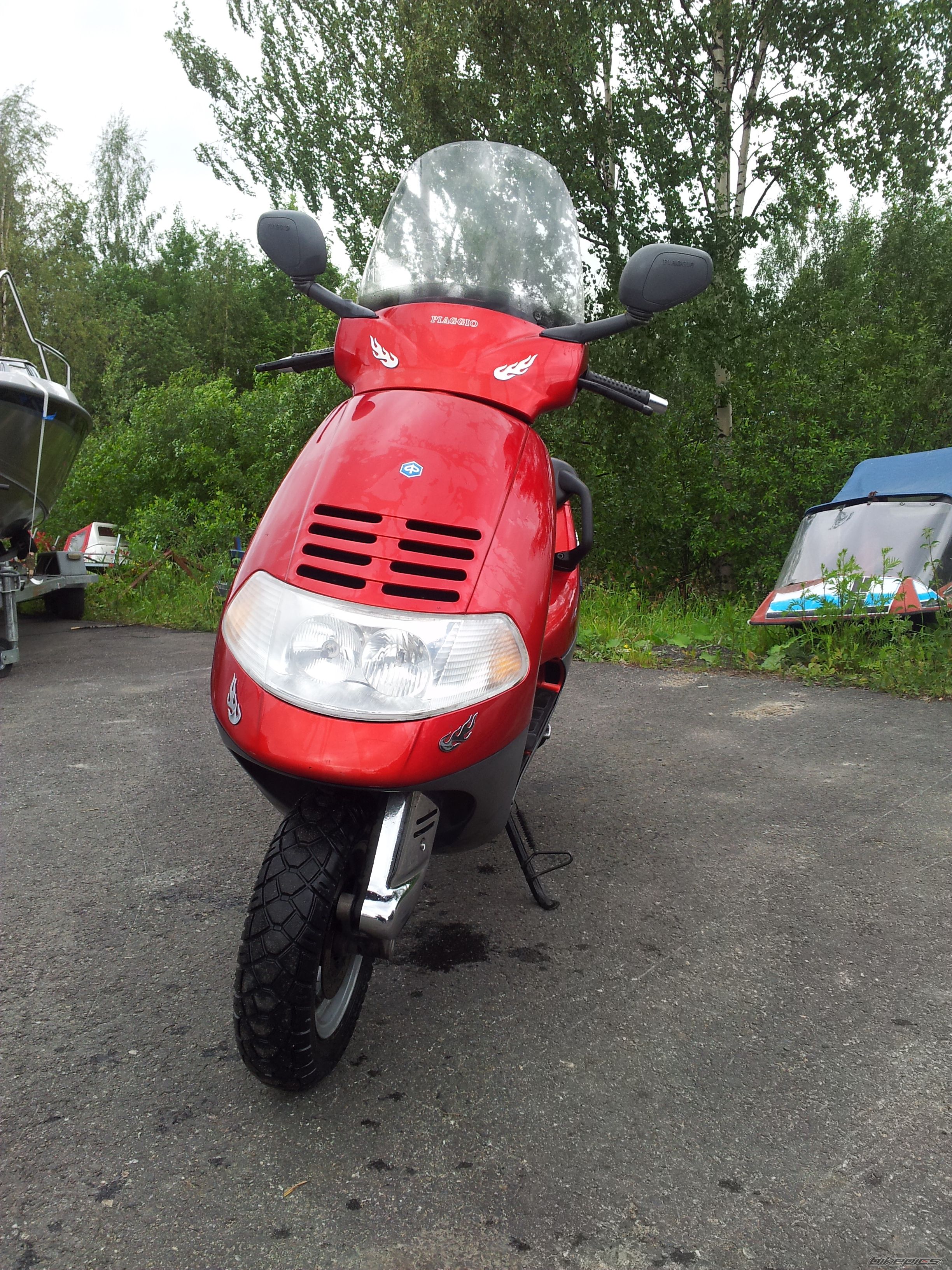 Photo 2418658