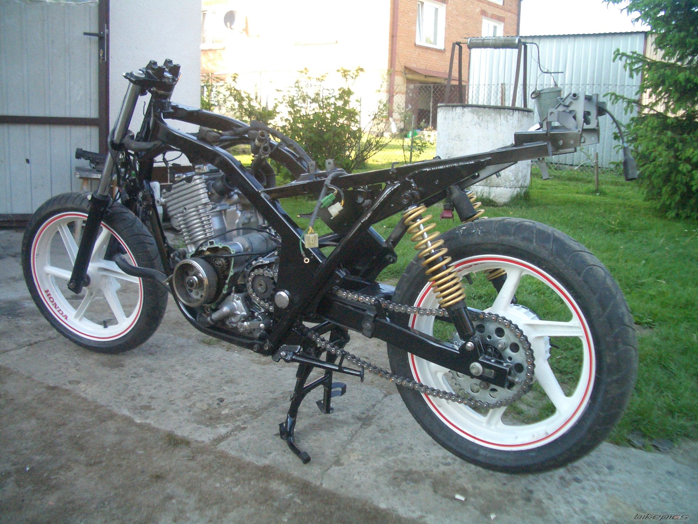 Photo 2418675
