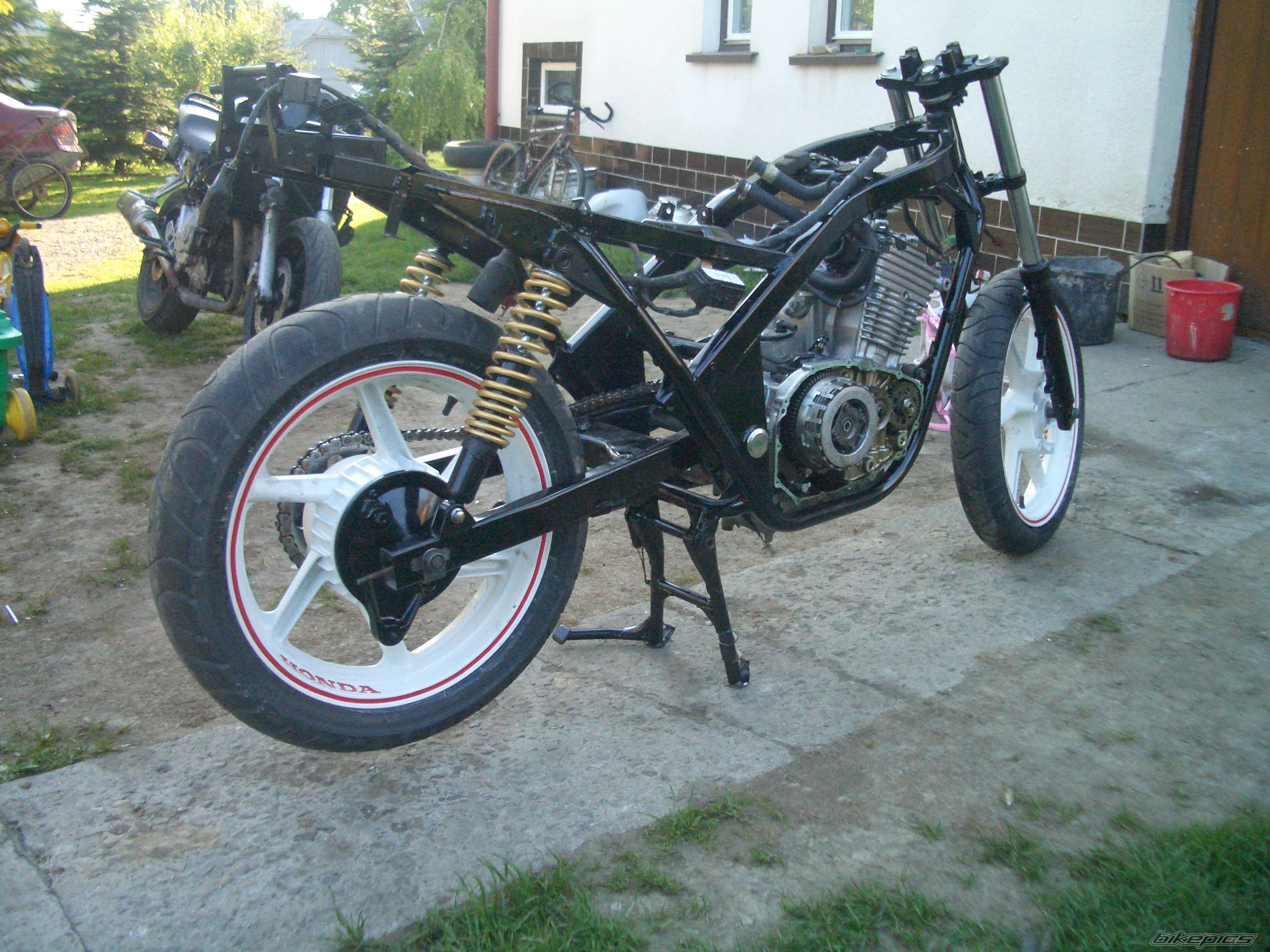 Photo 2418676