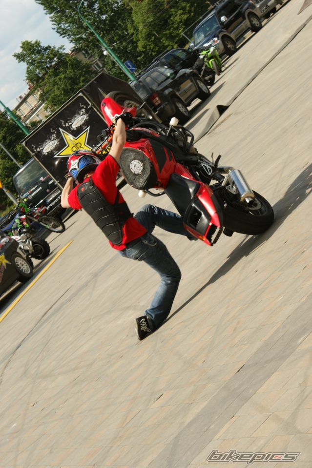Photo 2418736