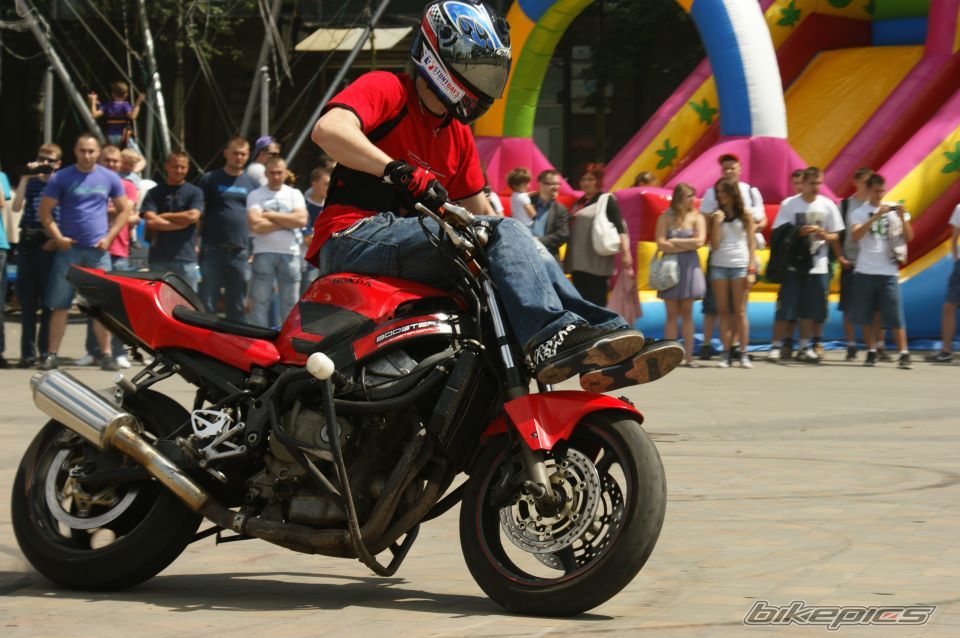 Photo 2418737