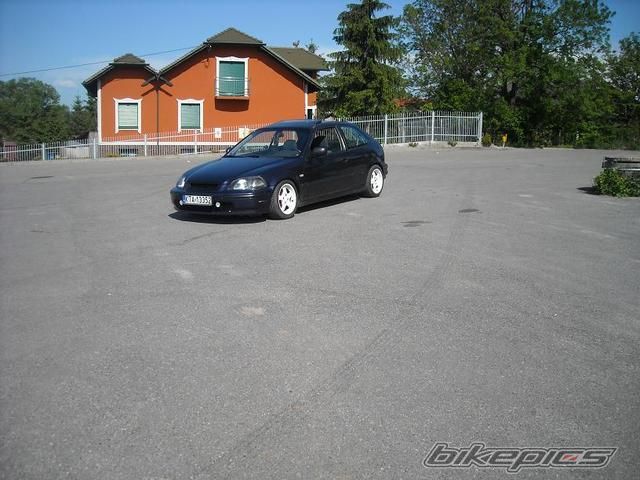Photo 2418774