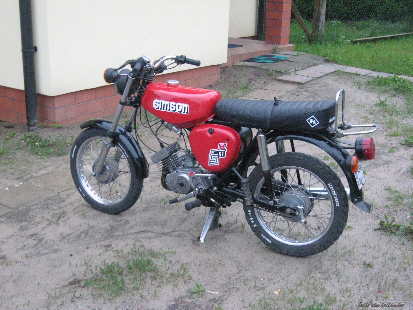 Photo 2418893