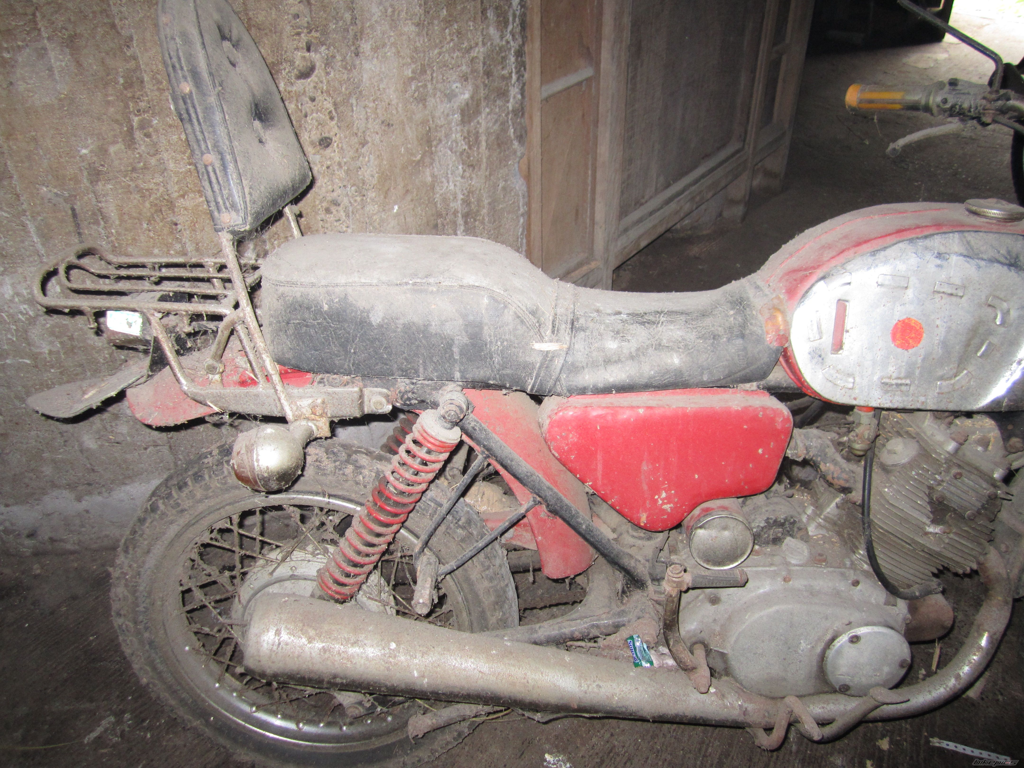 Photo 2419441