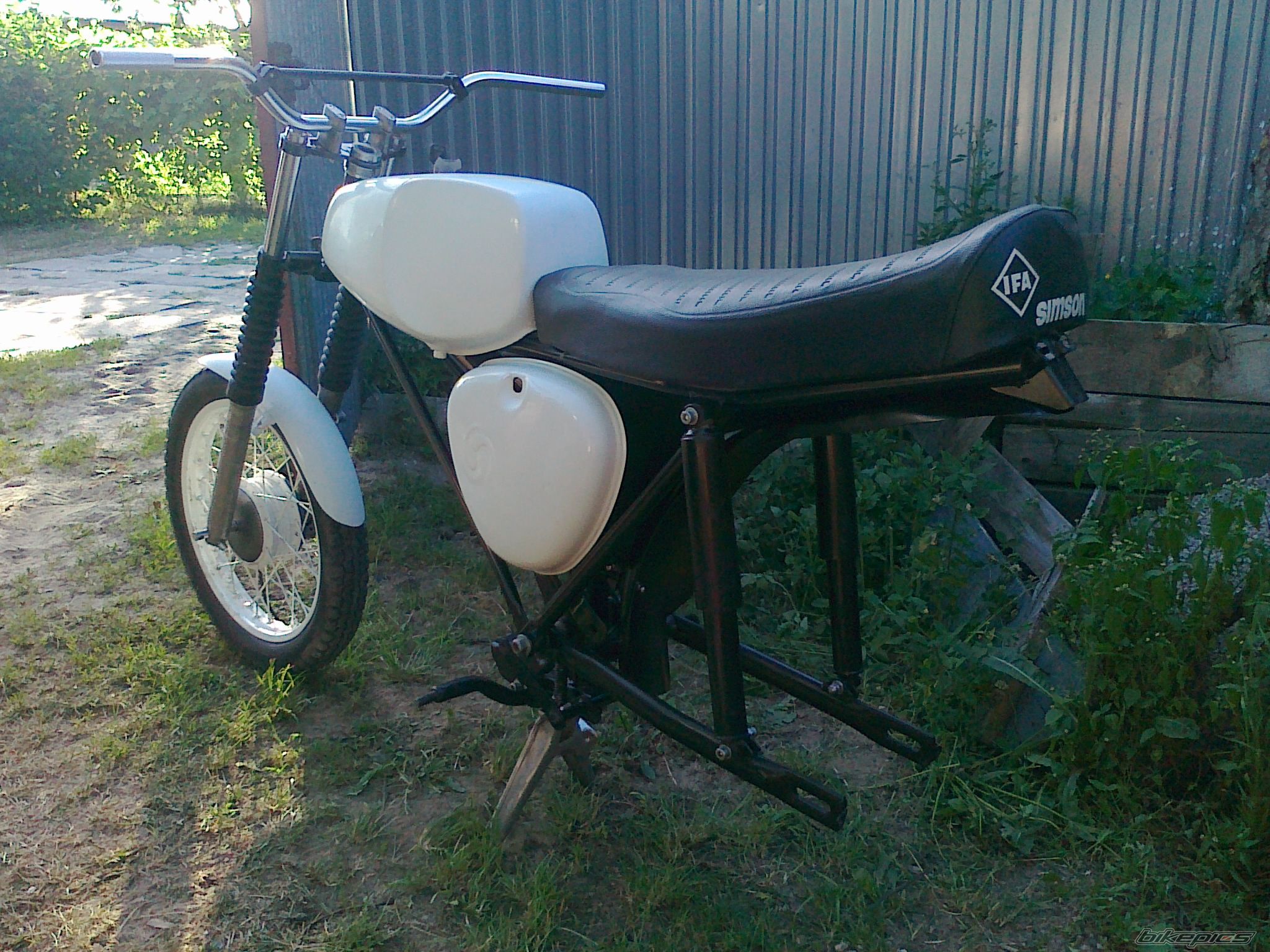 Photo 2419776