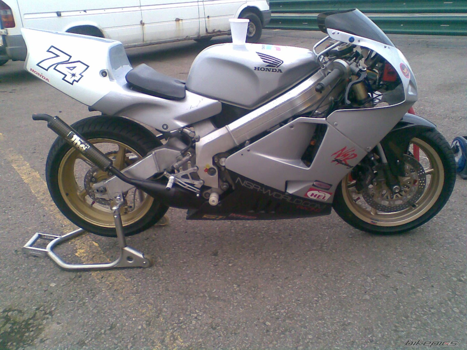 Photo 2420679