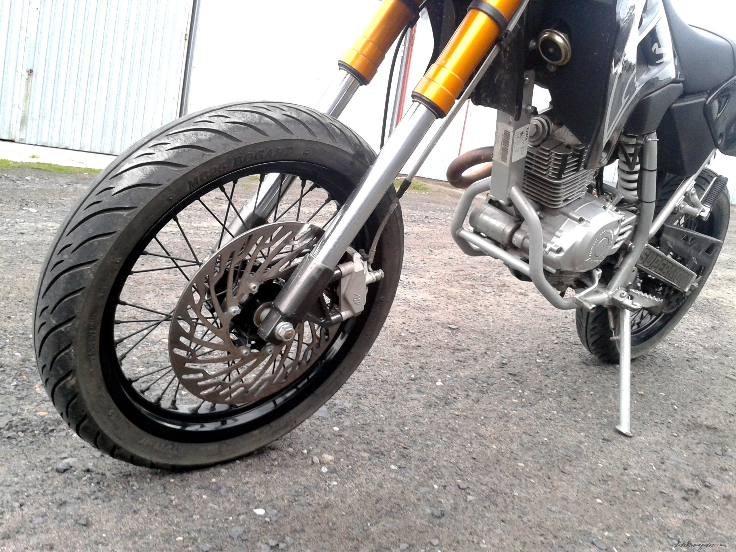 Photo 2420838