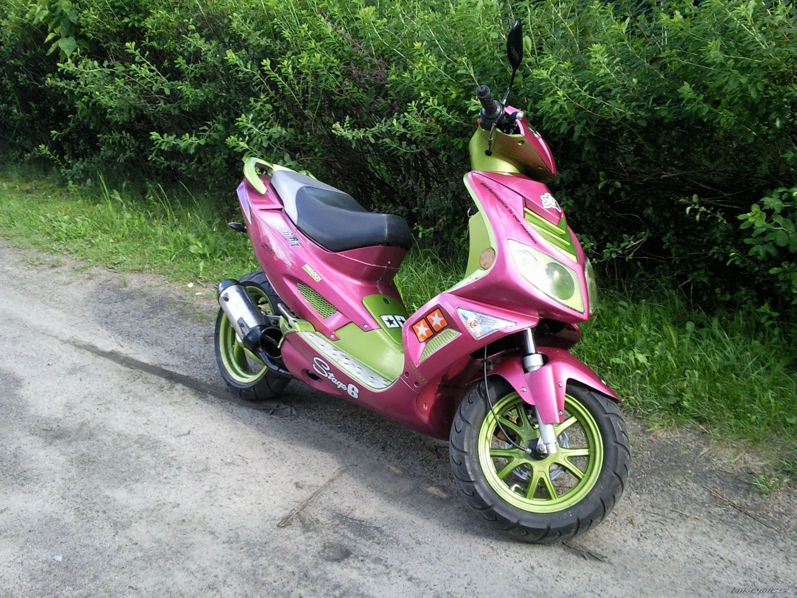 Photo 2420975