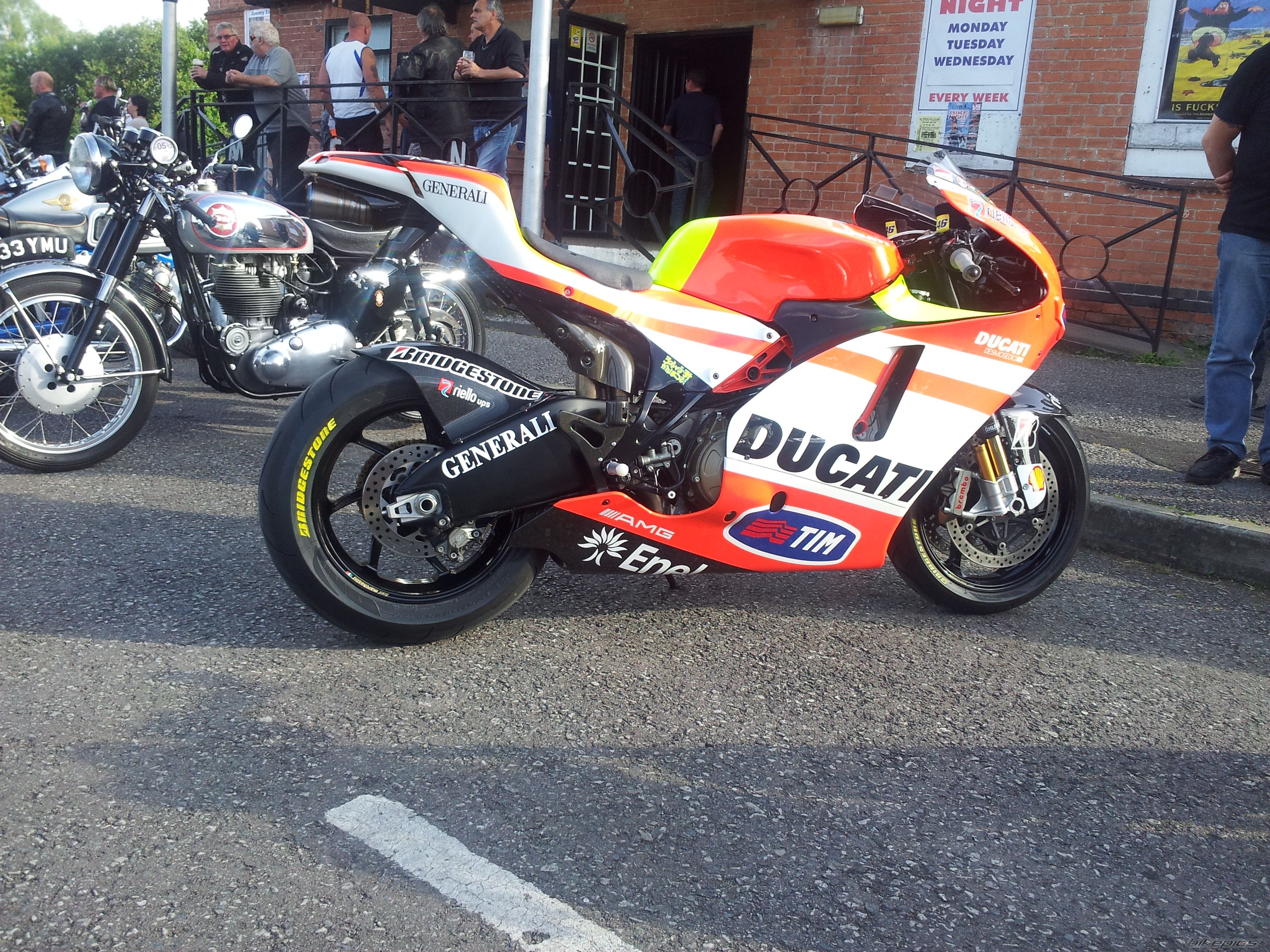 Photo 2421281