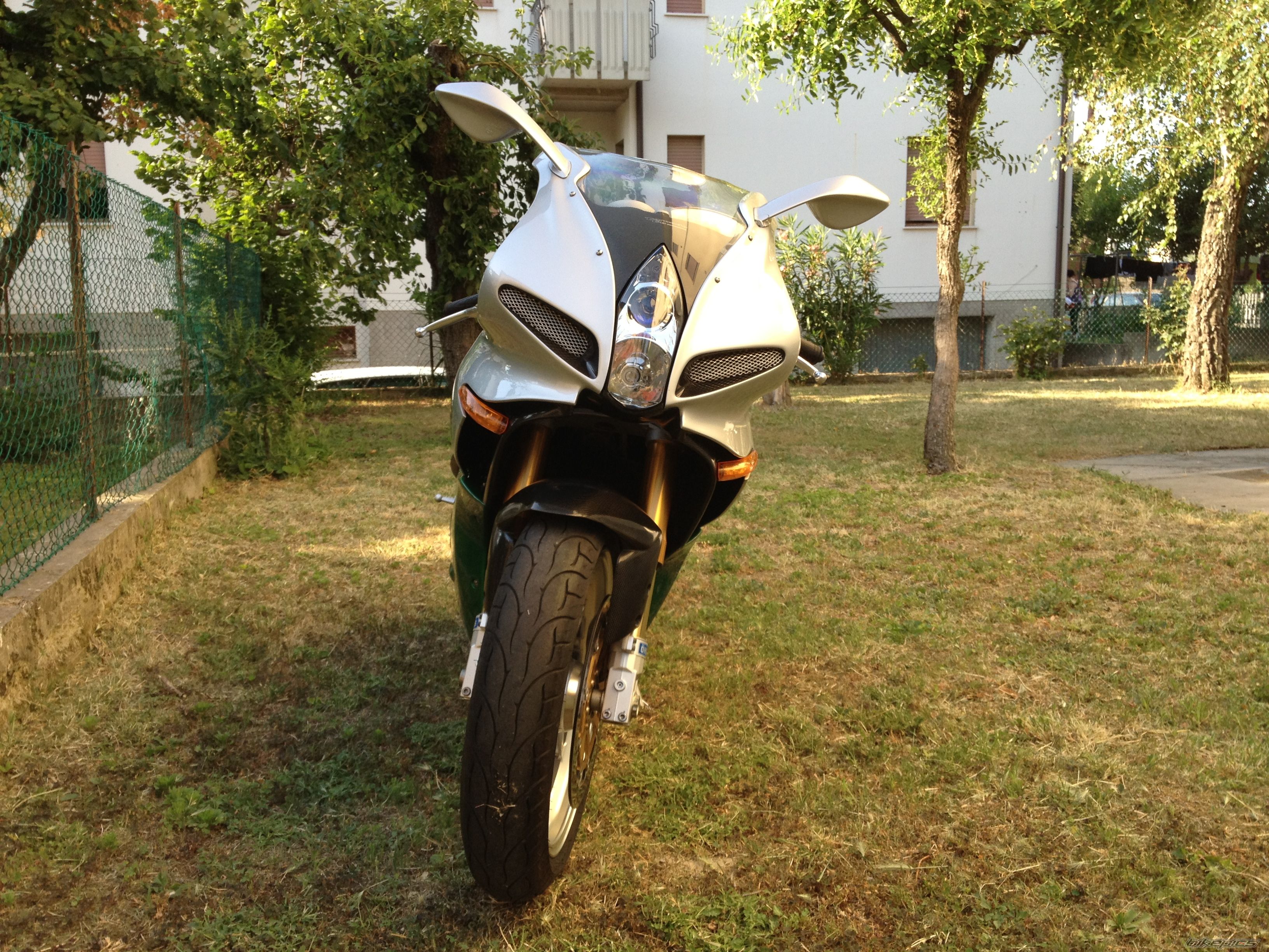 Photo 2421788