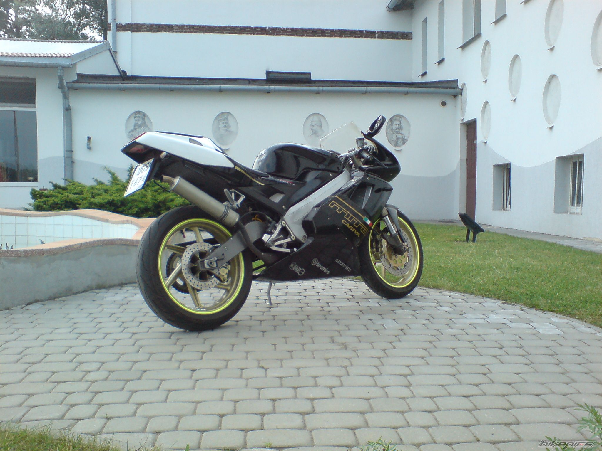 Photo 2422334