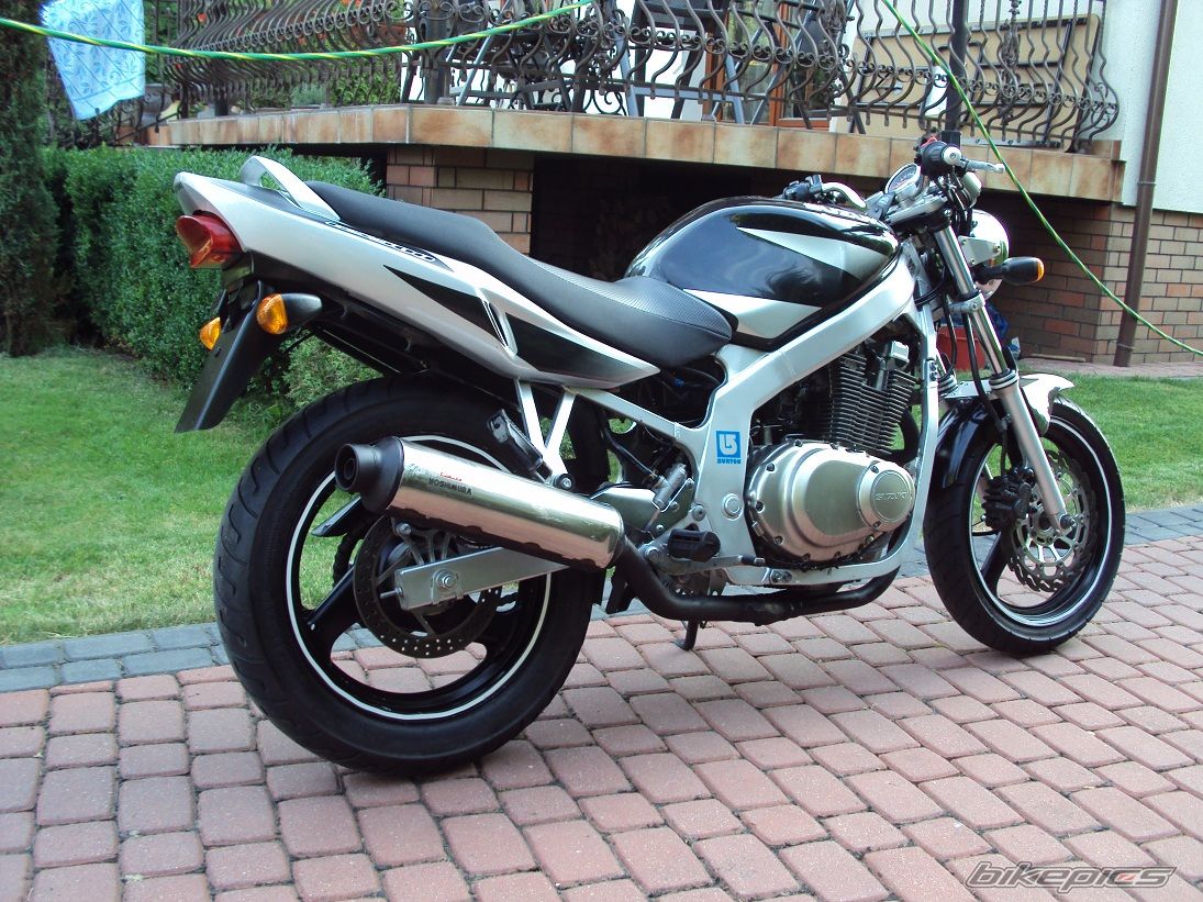 Photo 2422373