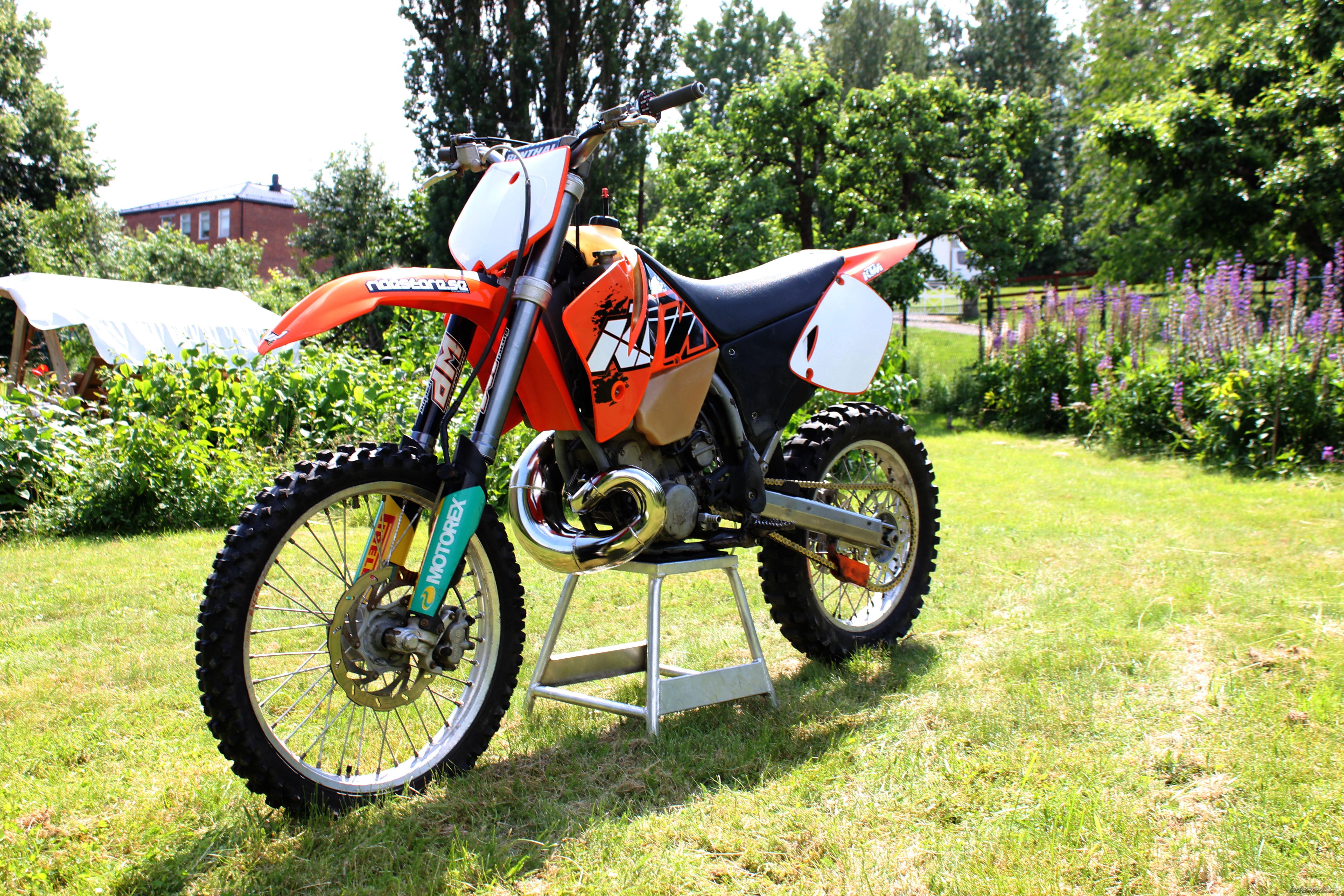 Photo 2422856
