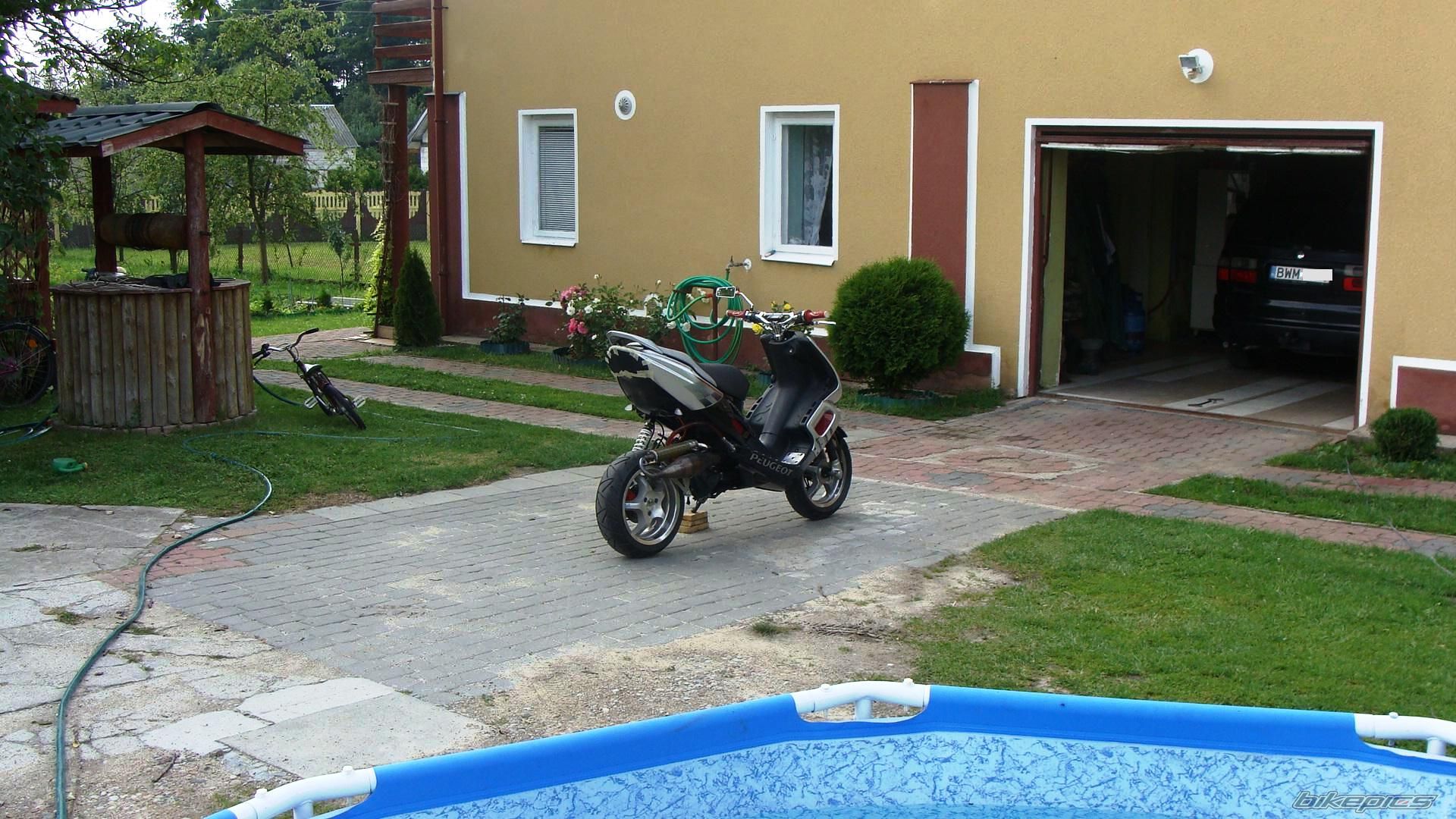 Photo 2423442