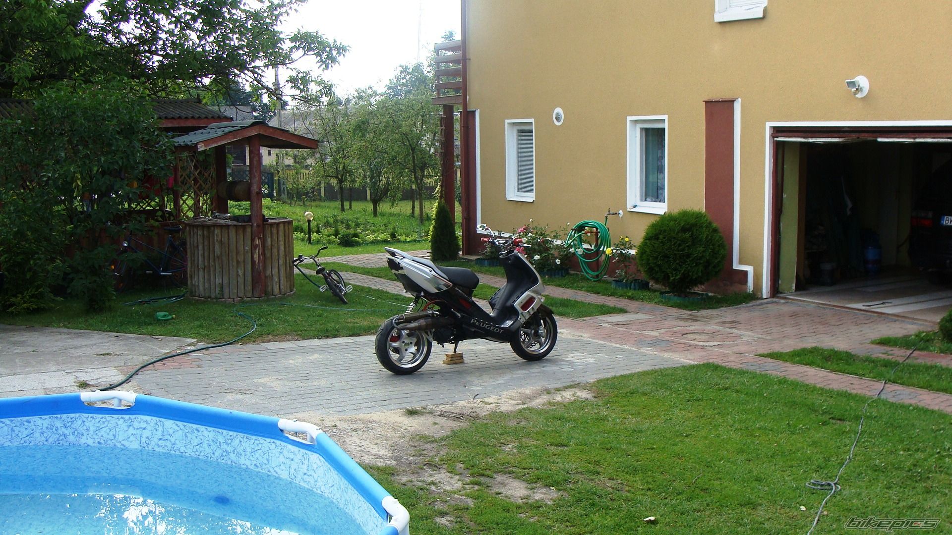 Photo 2423443