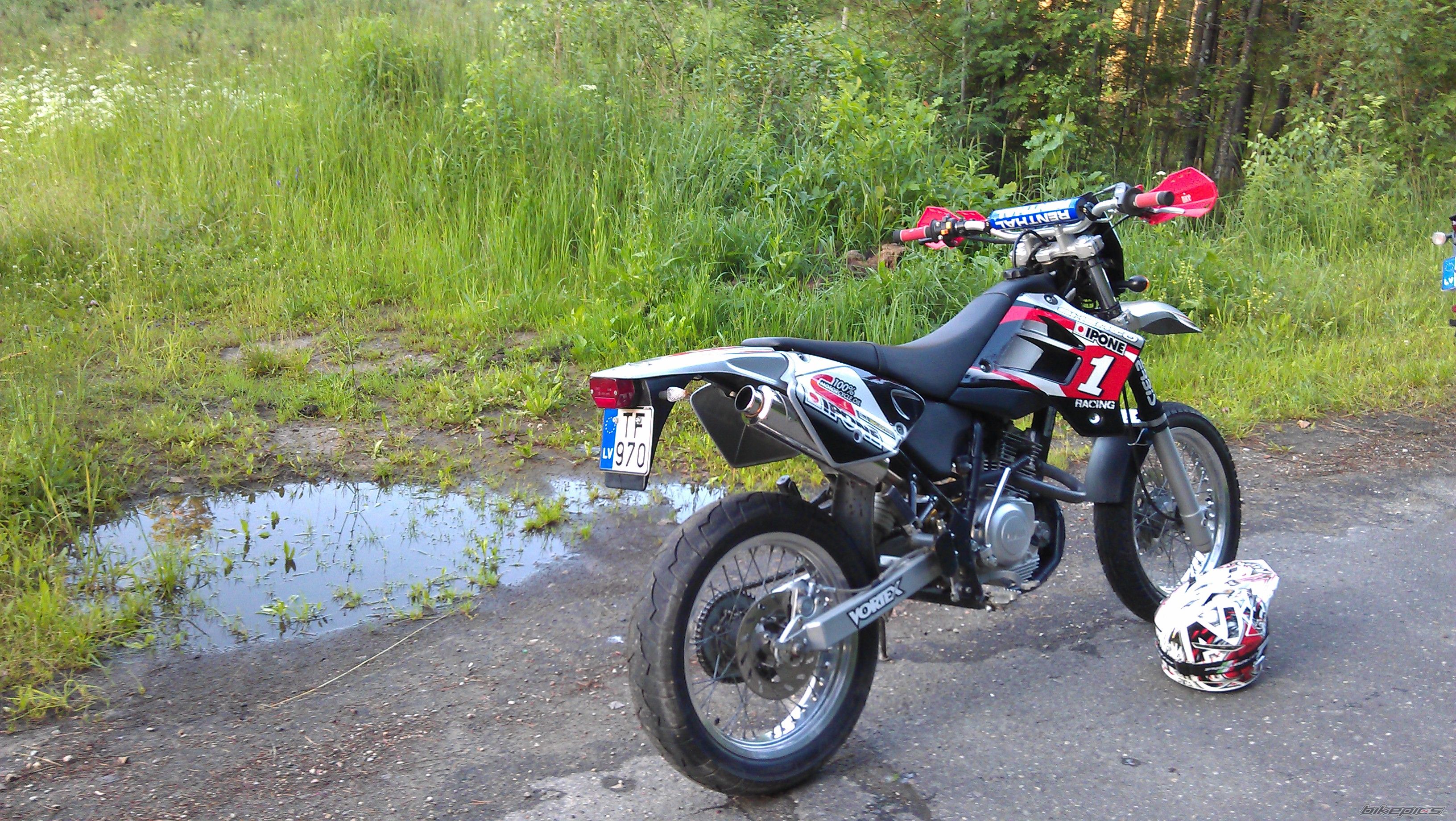 Photo 2423475