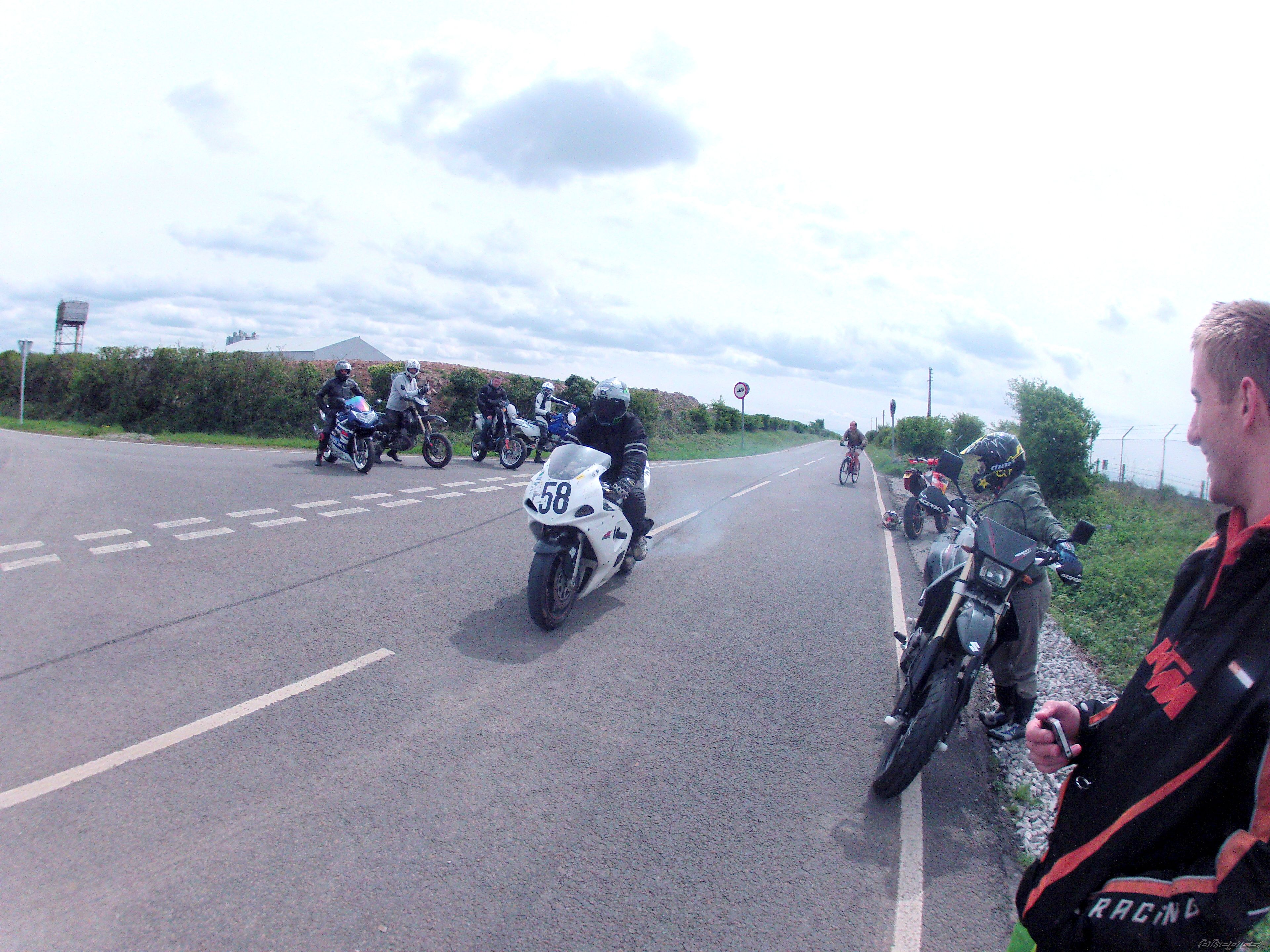 Photo 2423591