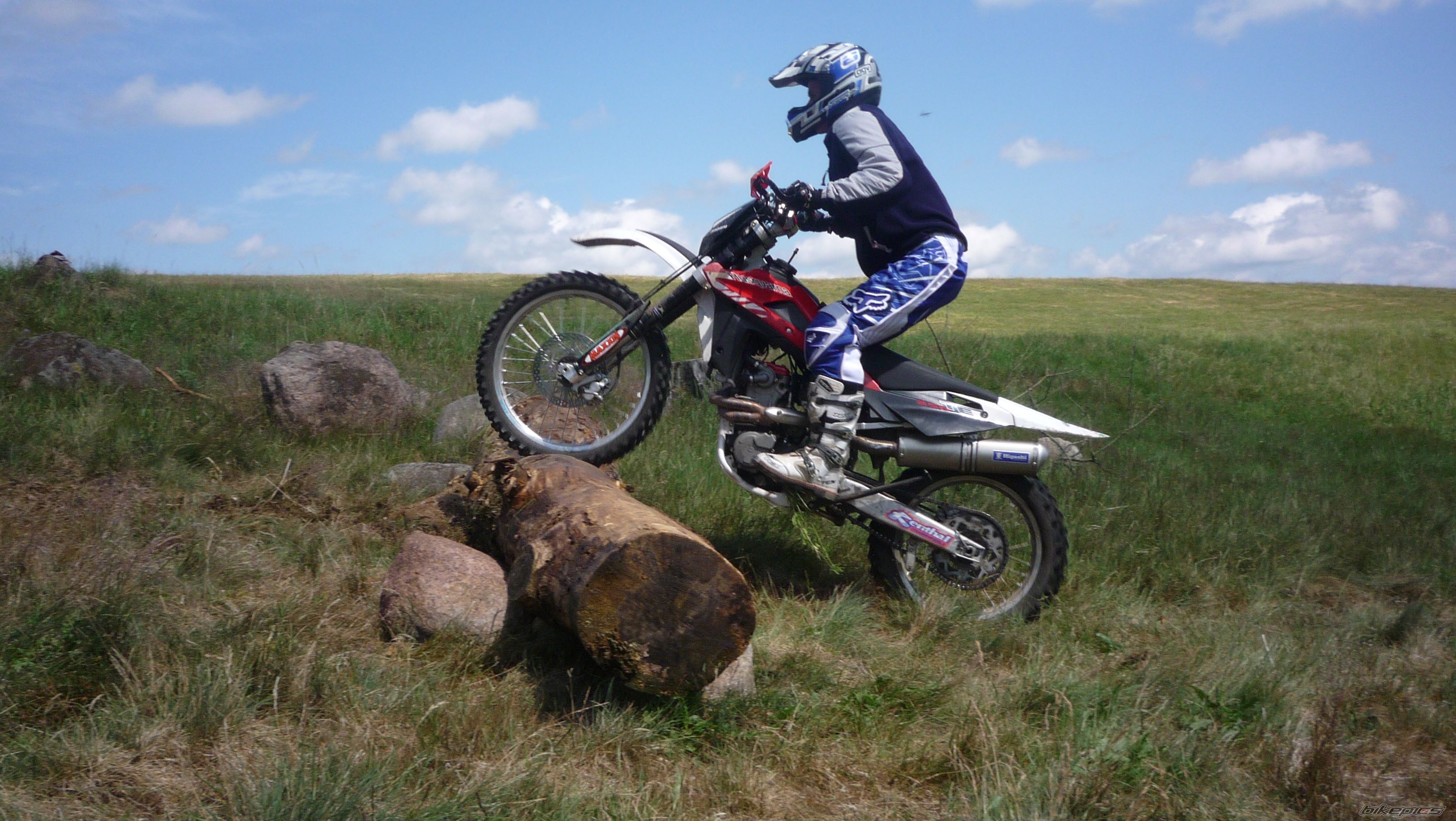 Photo 2423791