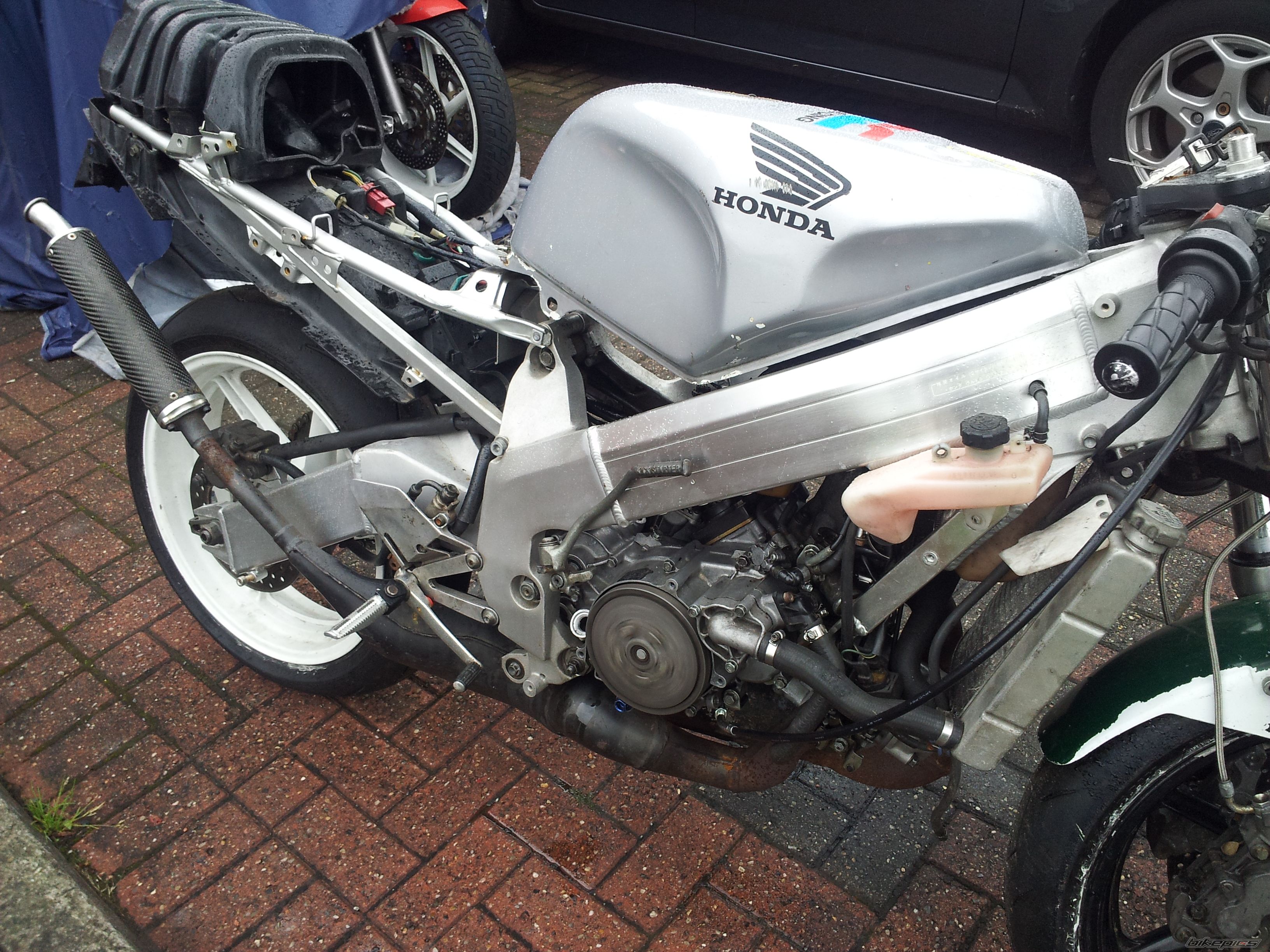 Photo 2423890