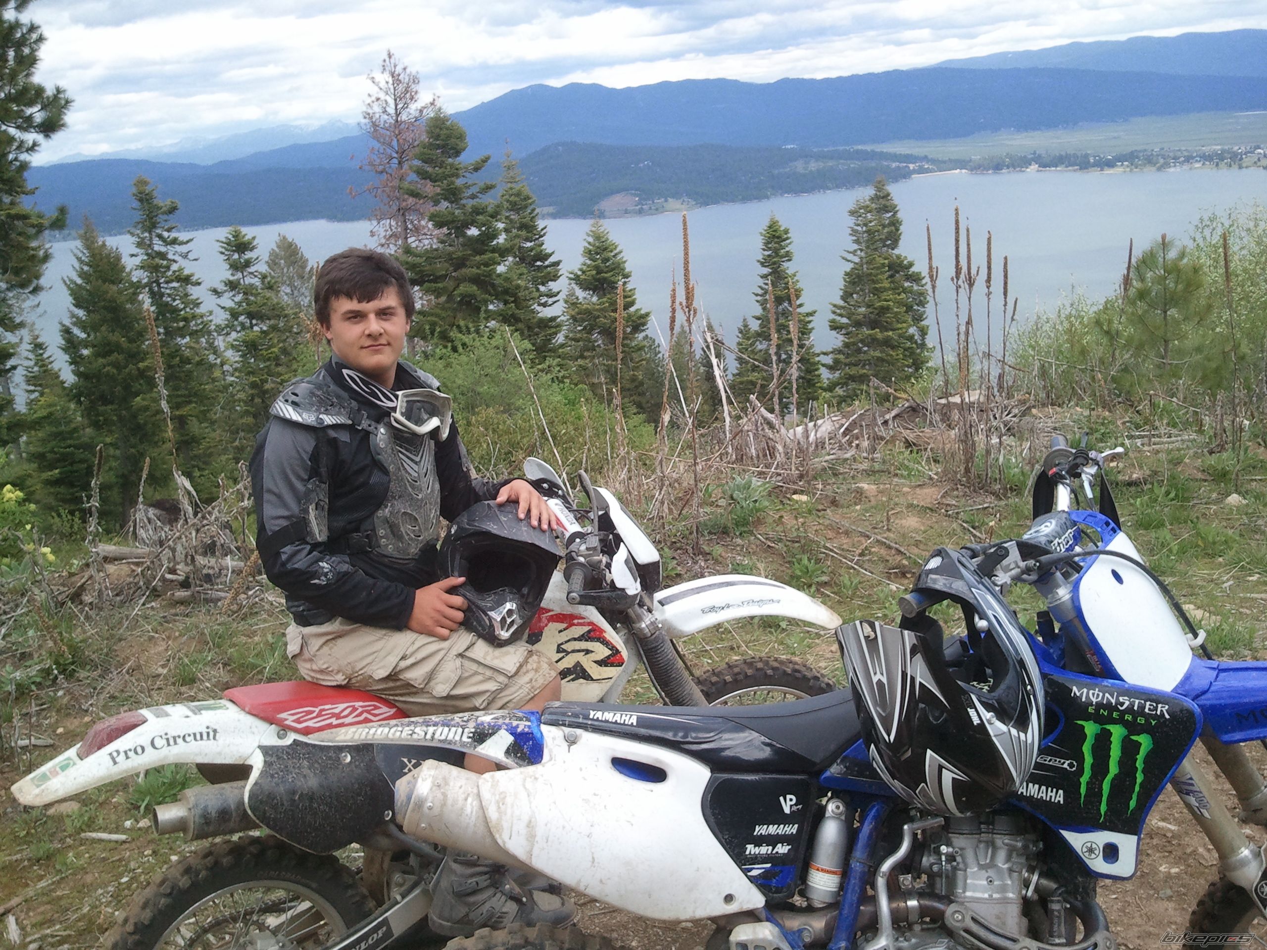 Photo 2423935