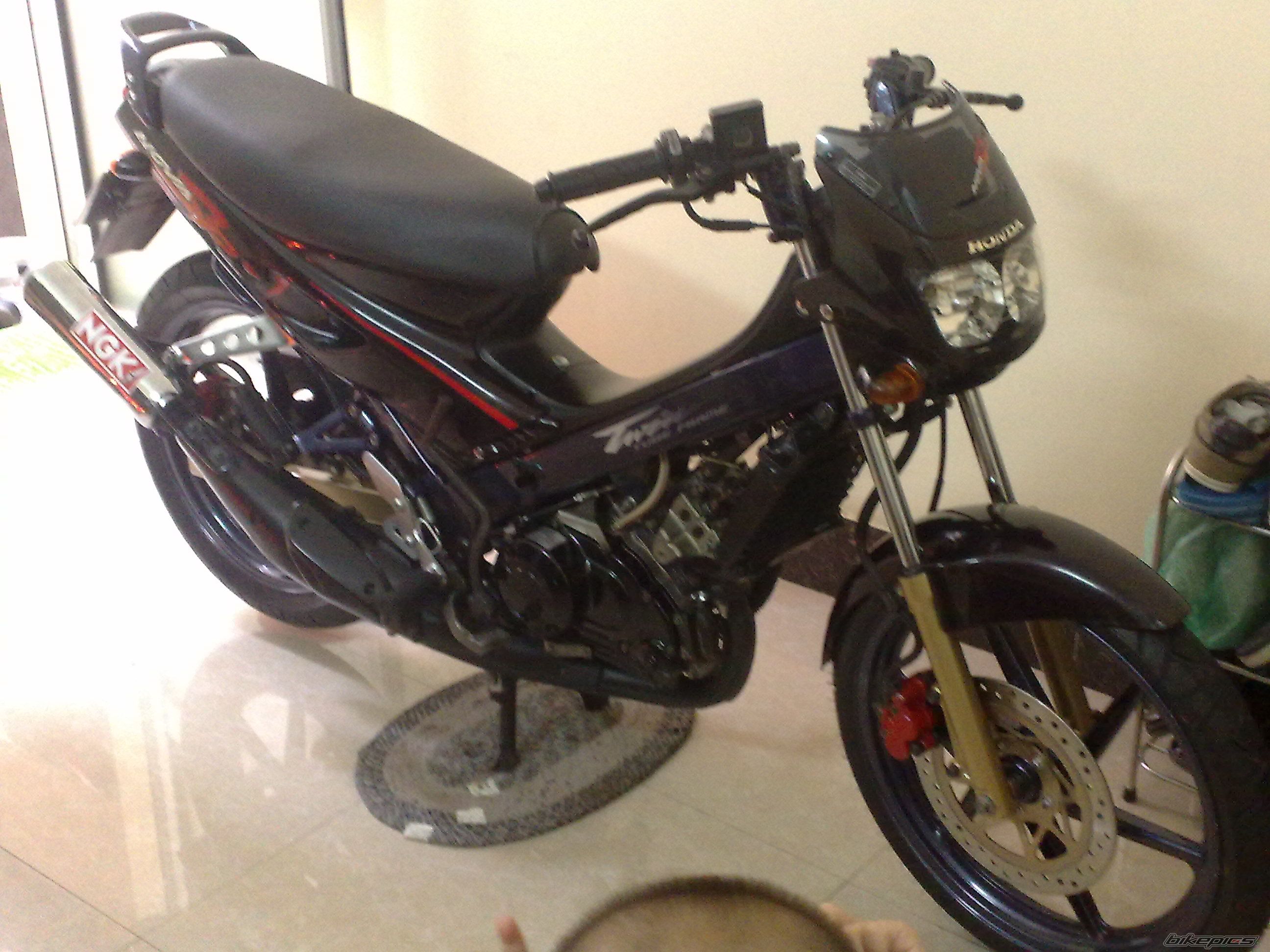 Photo 2423947