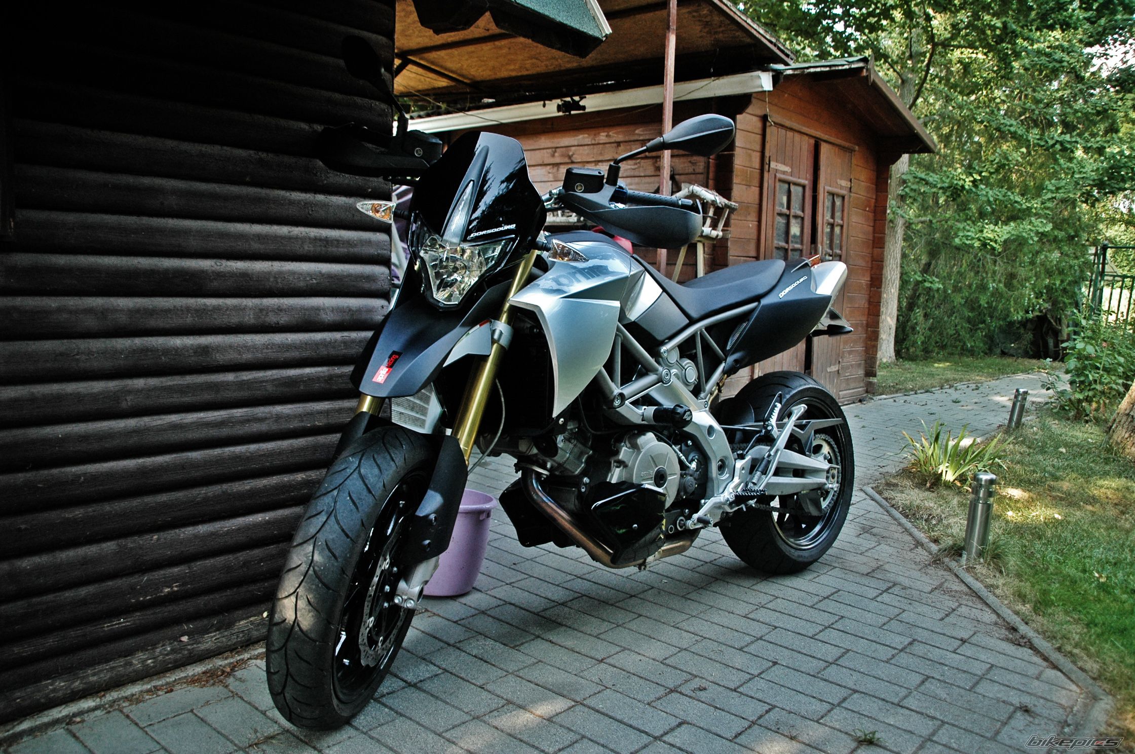 Photo 2425399