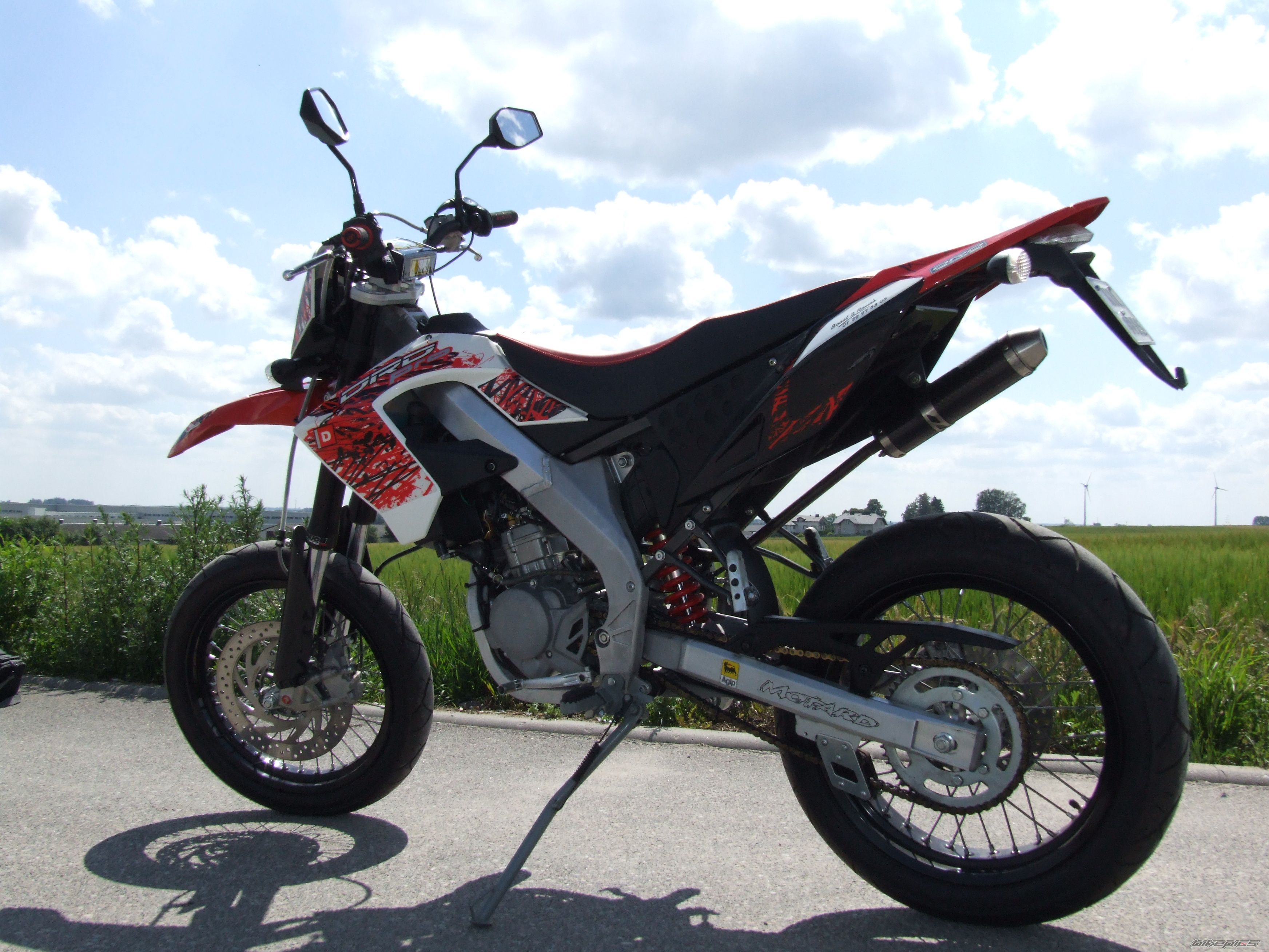 Photo 2425413