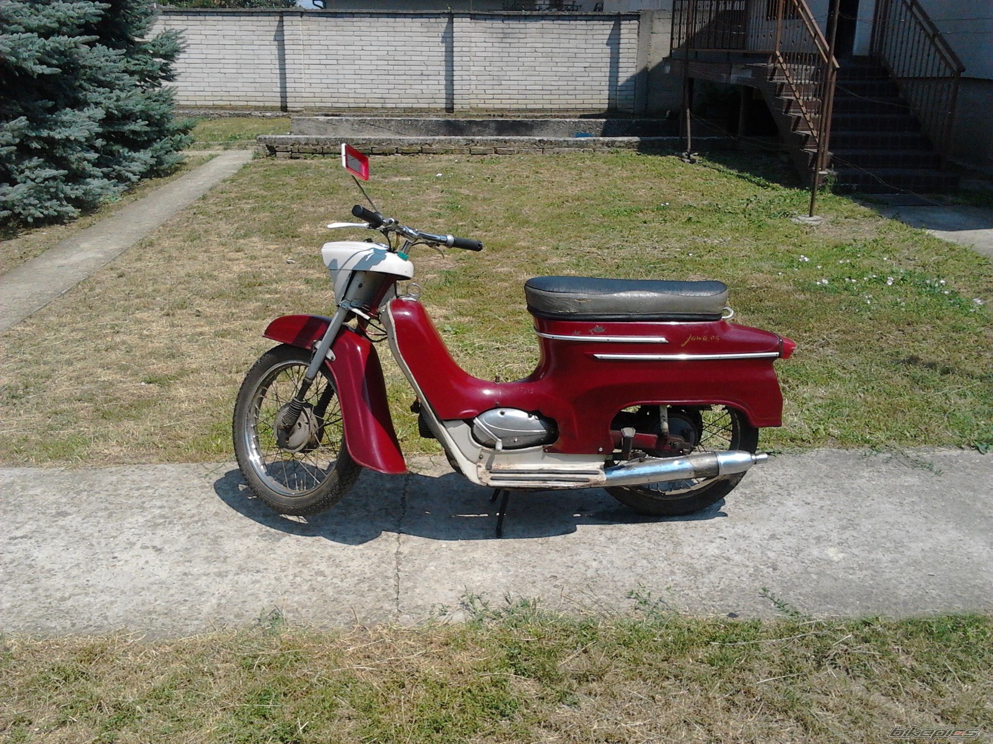 Photo 2425476