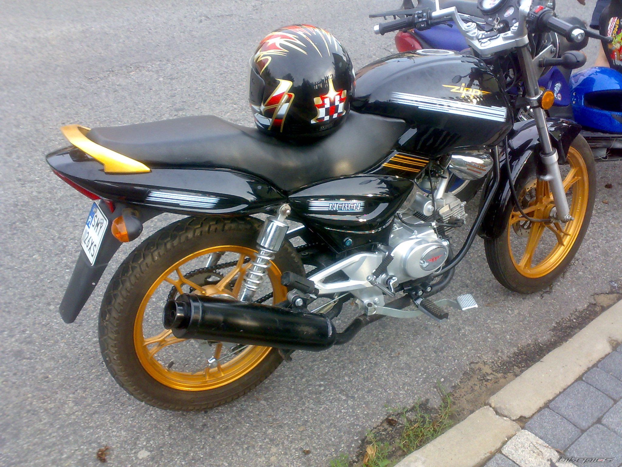 Photo 2425513