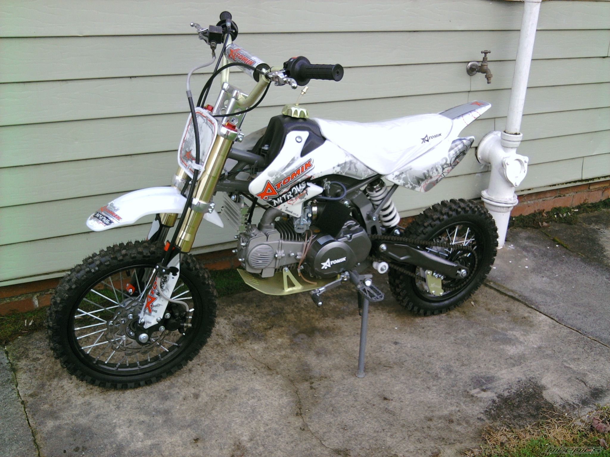 Photo 2425756