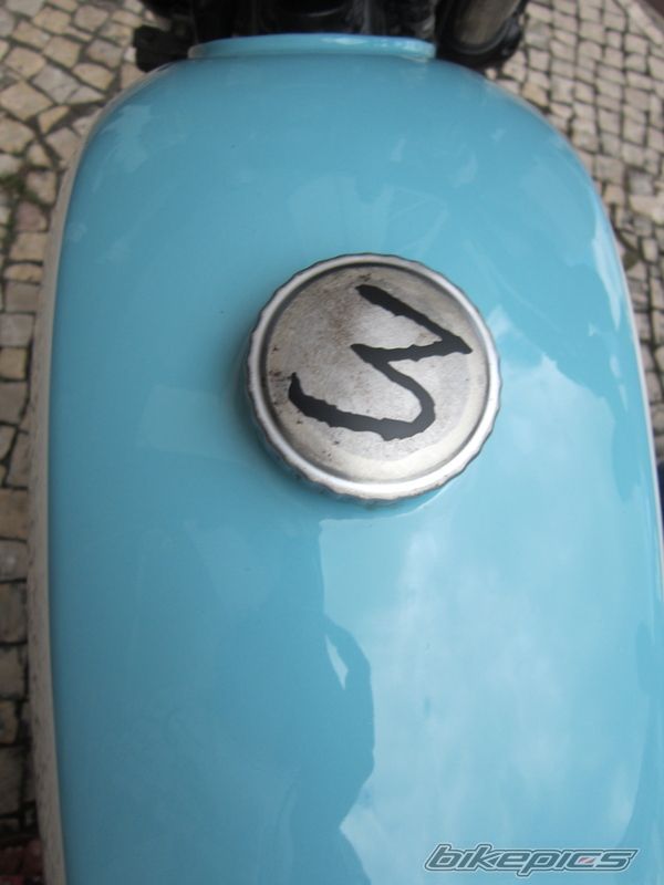 Photo 2425848