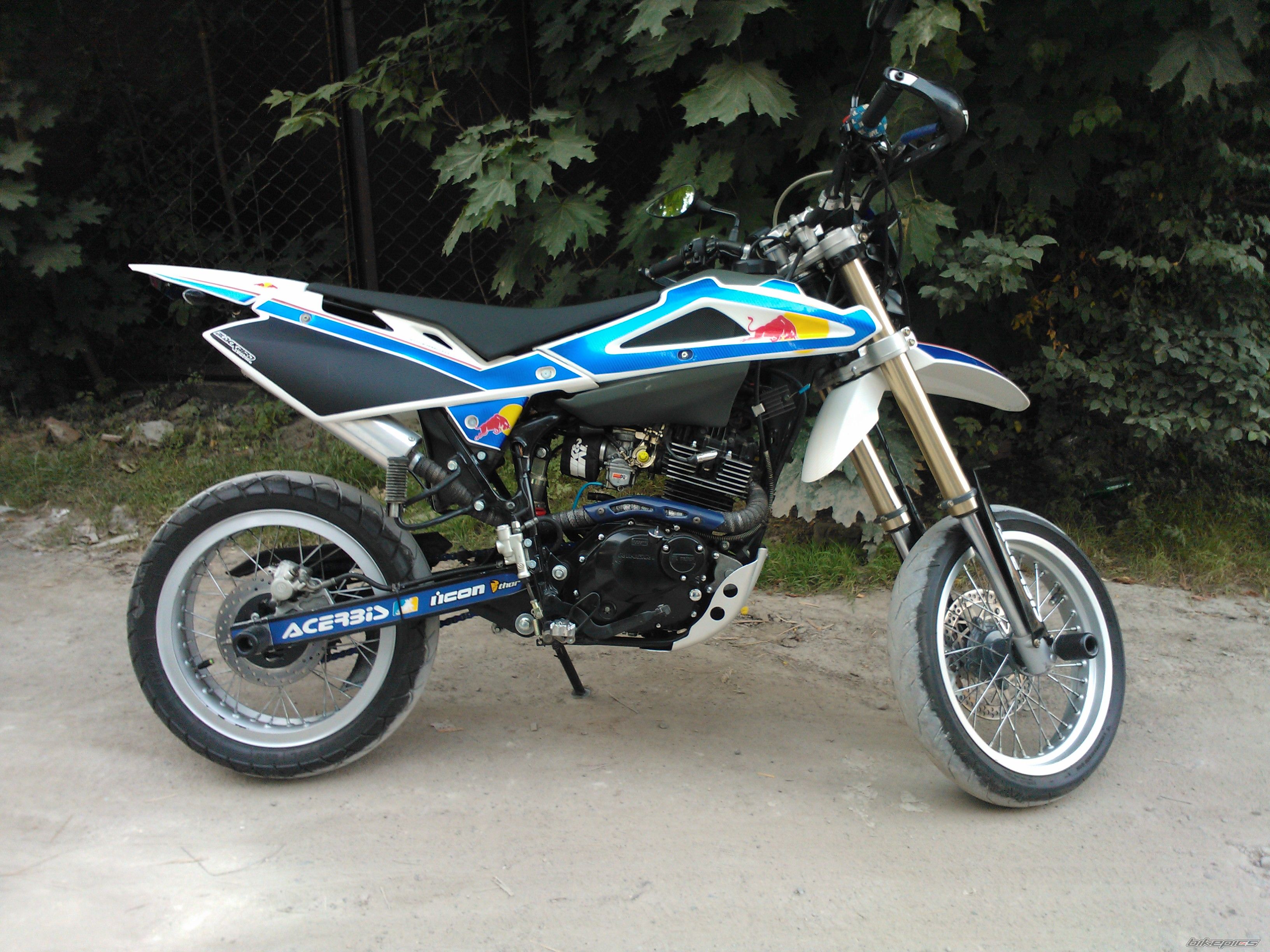 Photo 2426436