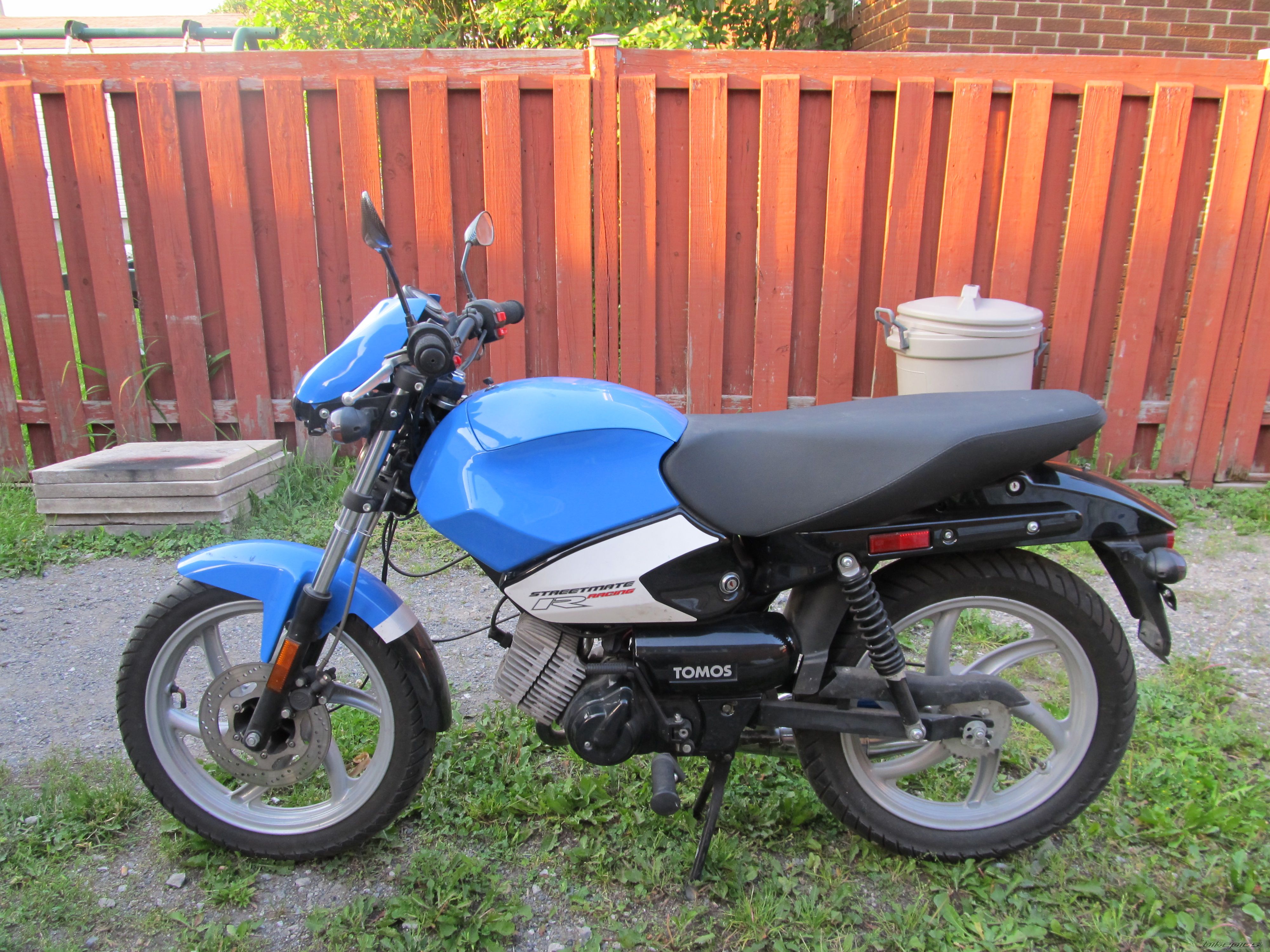 Photo 2426879