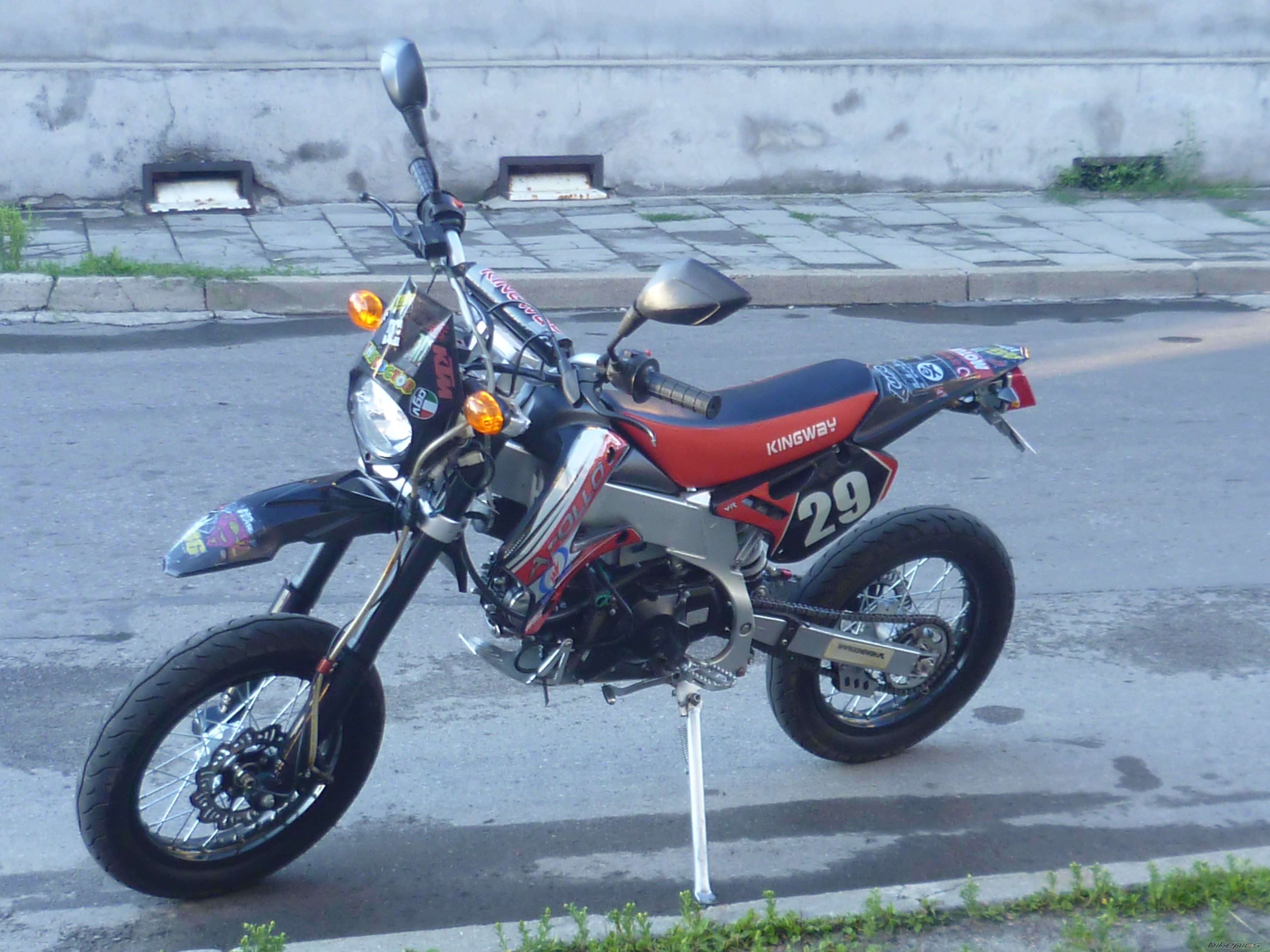 Photo 2427312