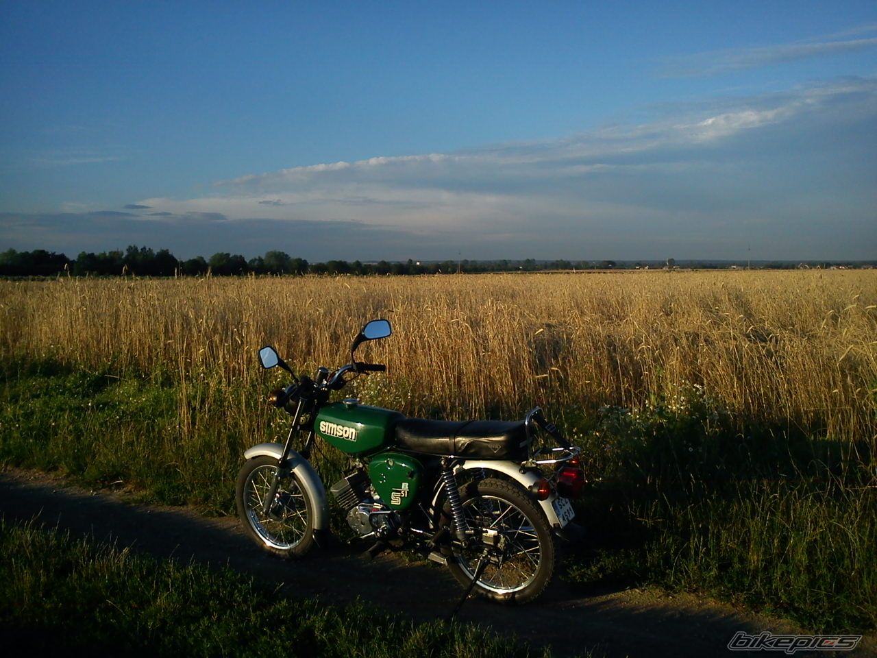 Photo 2427375