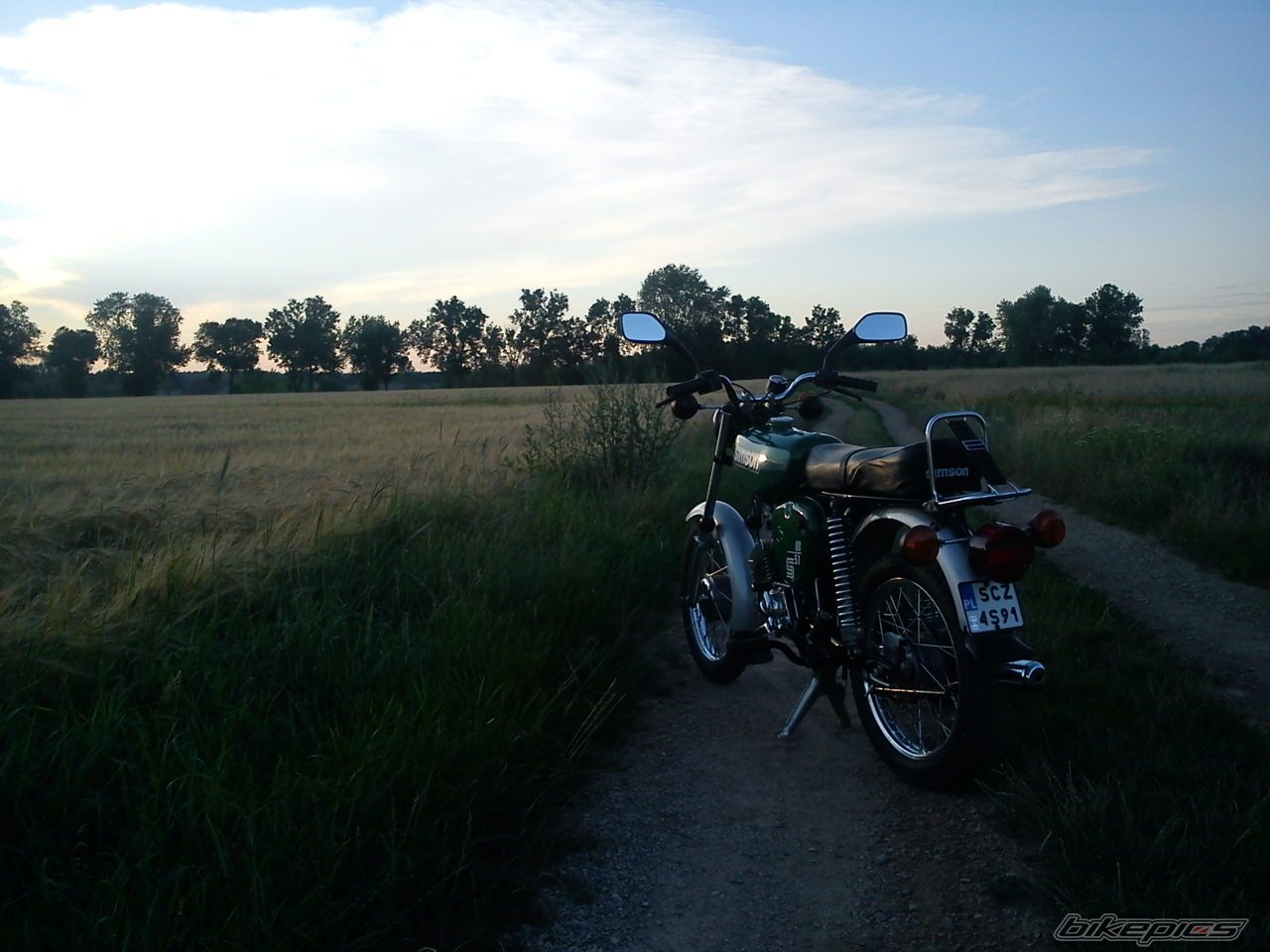 Photo 2427390