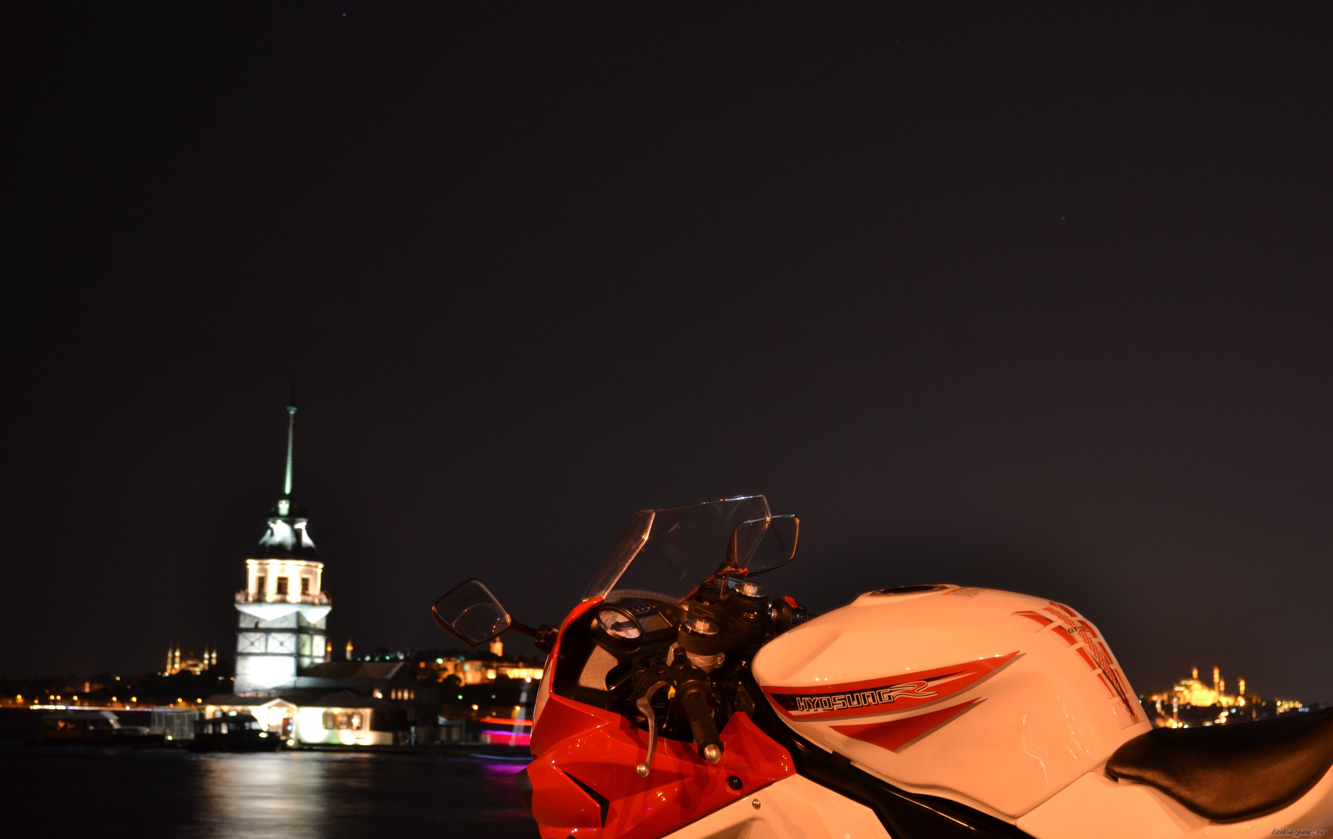 Photo 2427410